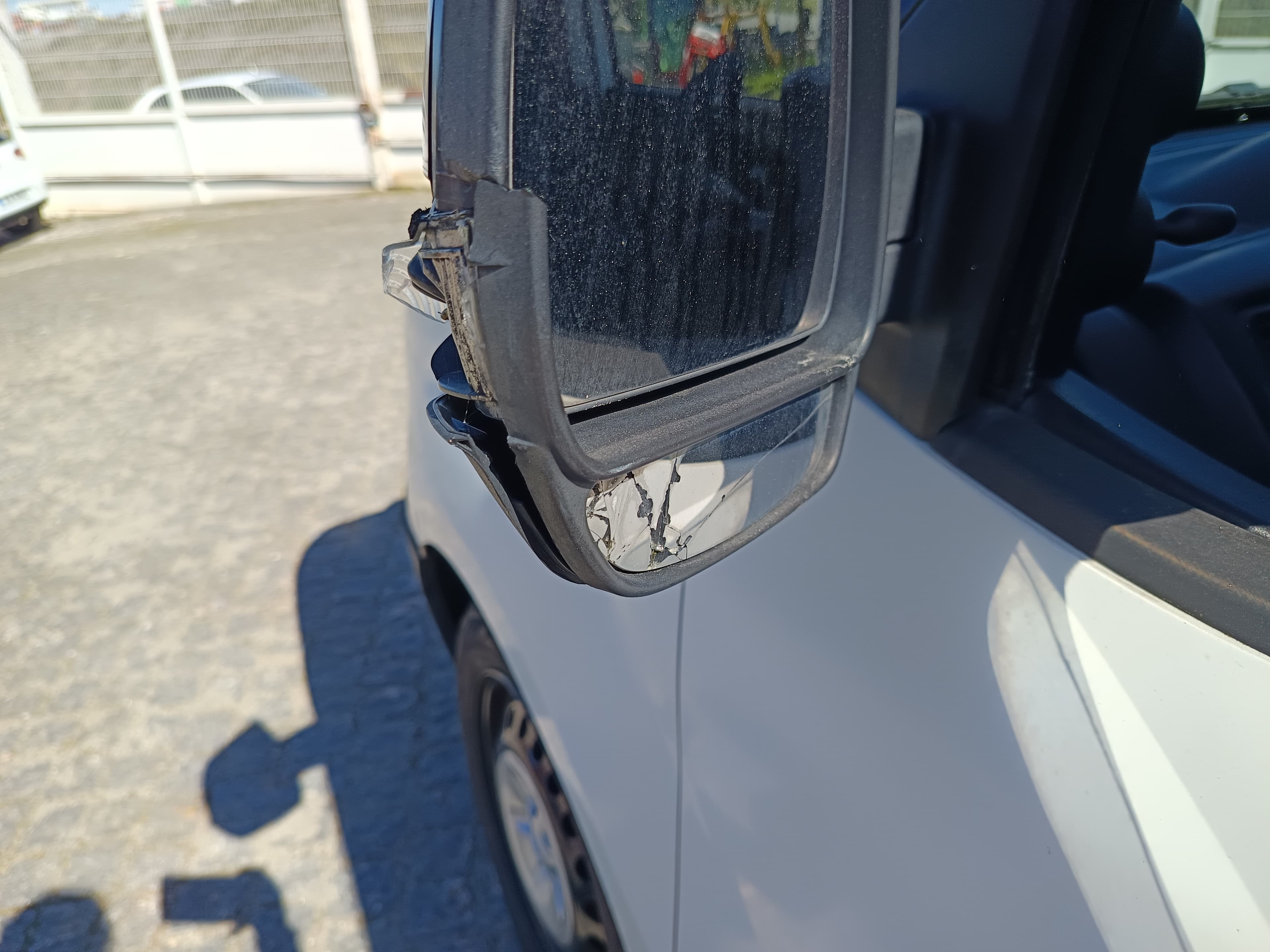 Opel Combo · Ano 2016 — image 19