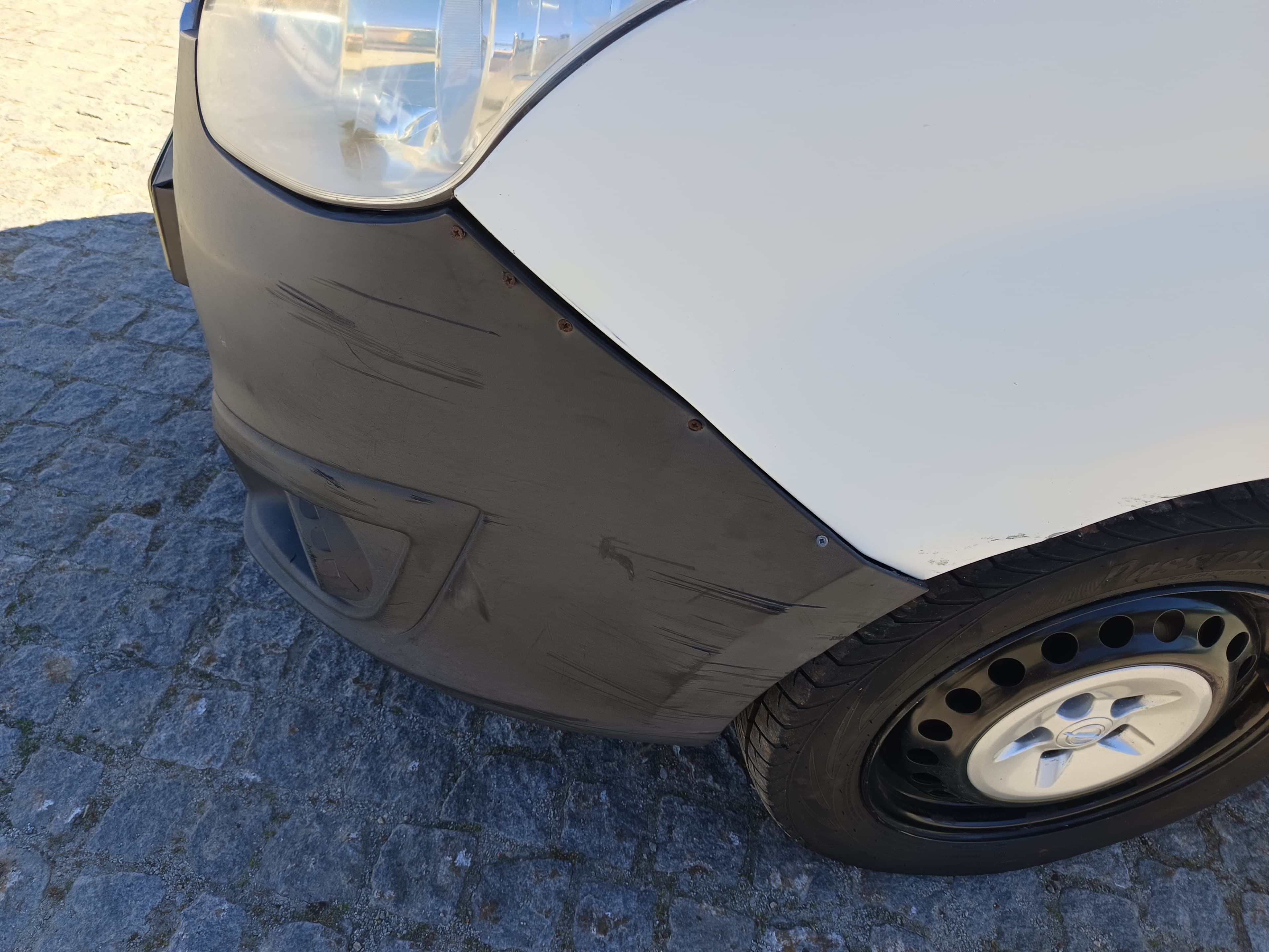 Opel Combo · Ano 2016 — image 21