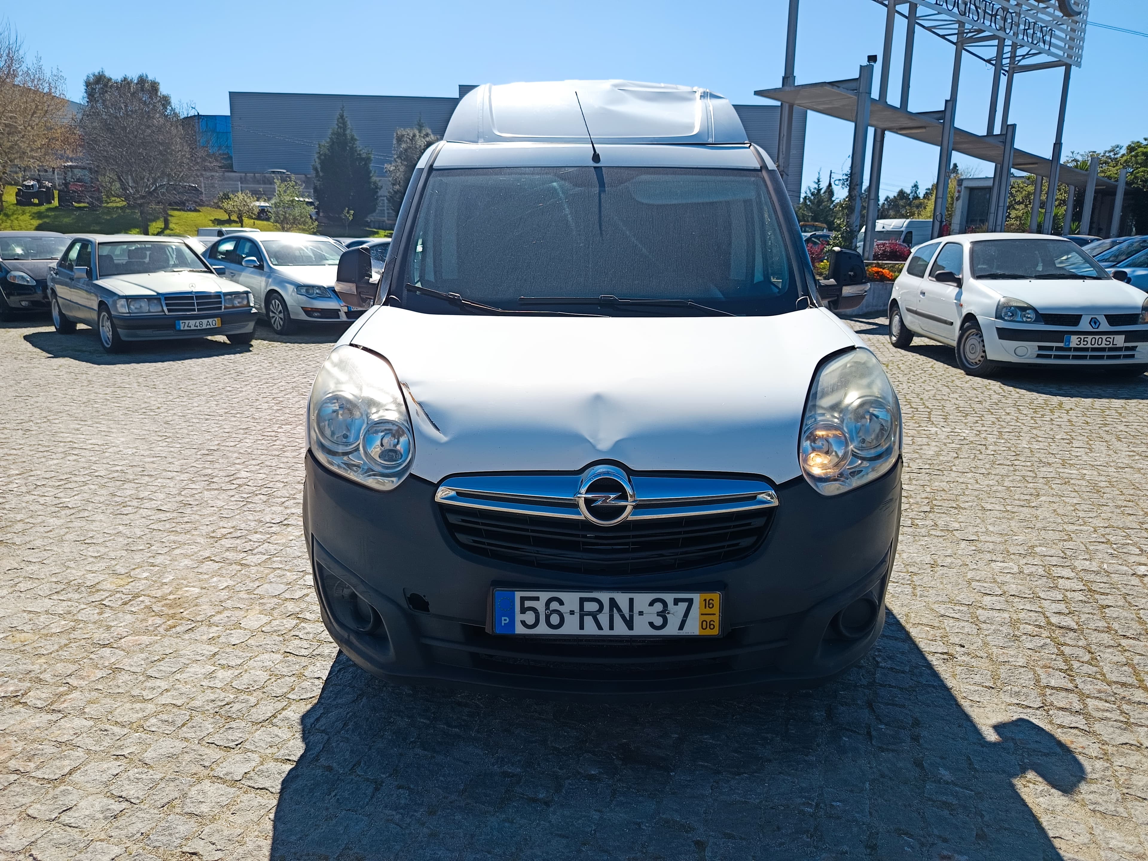 Opel Combo · Ano 2016 — image 2