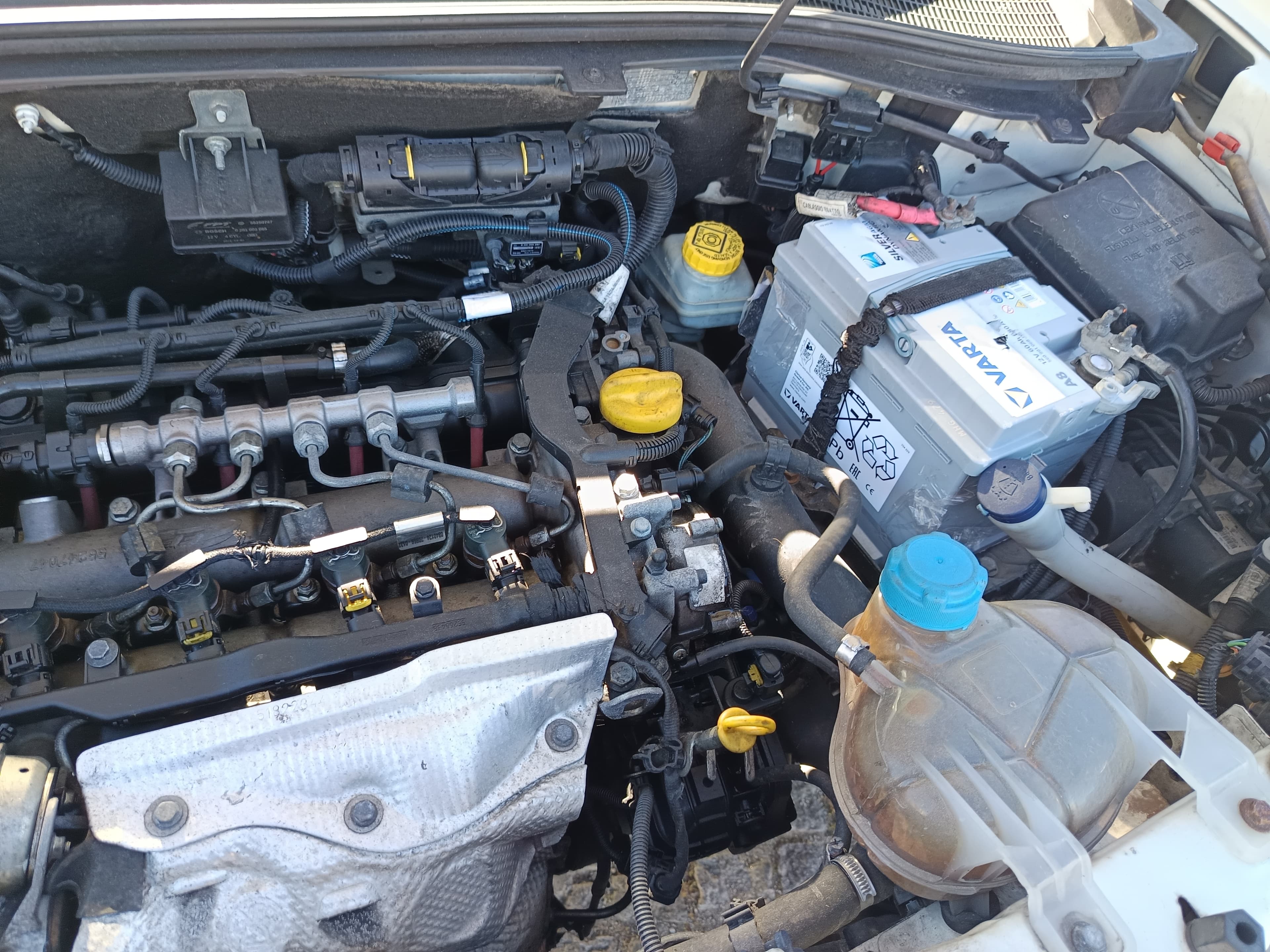Opel Combo · Ano 2016 — image 24