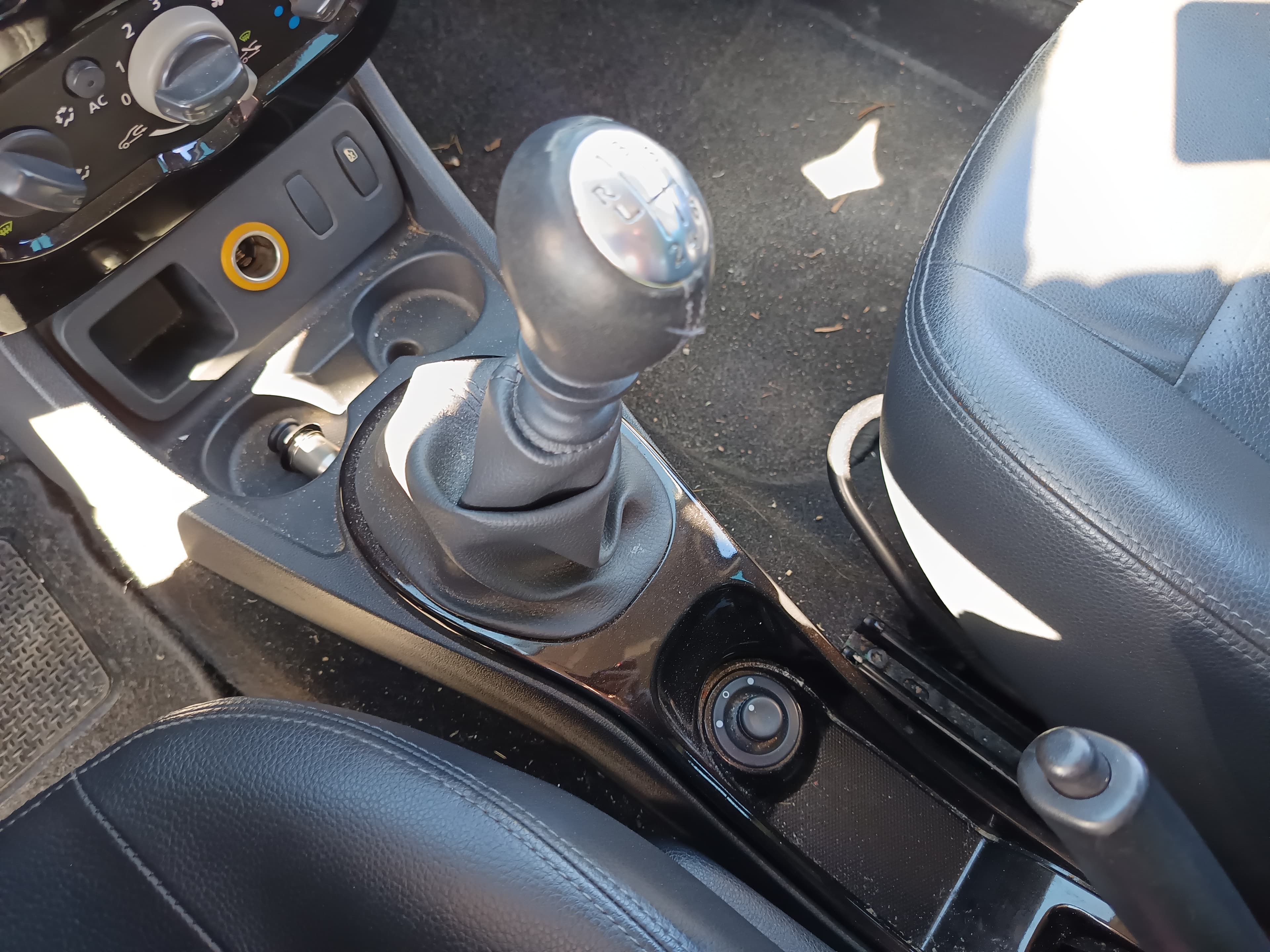 Dacia Duster · Ano 2010 — image 41