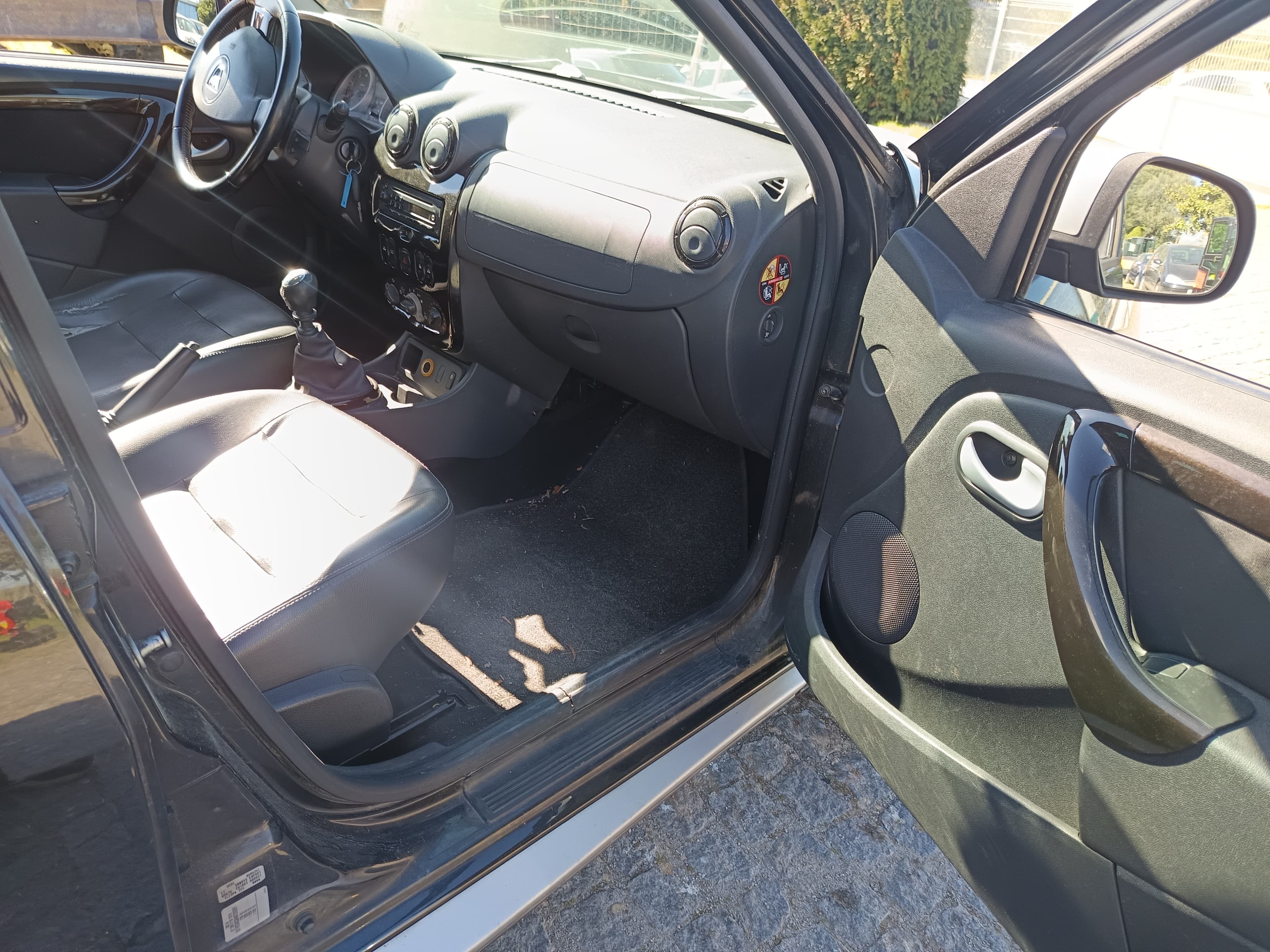 Dacia Duster · Ano 2010 — image 24