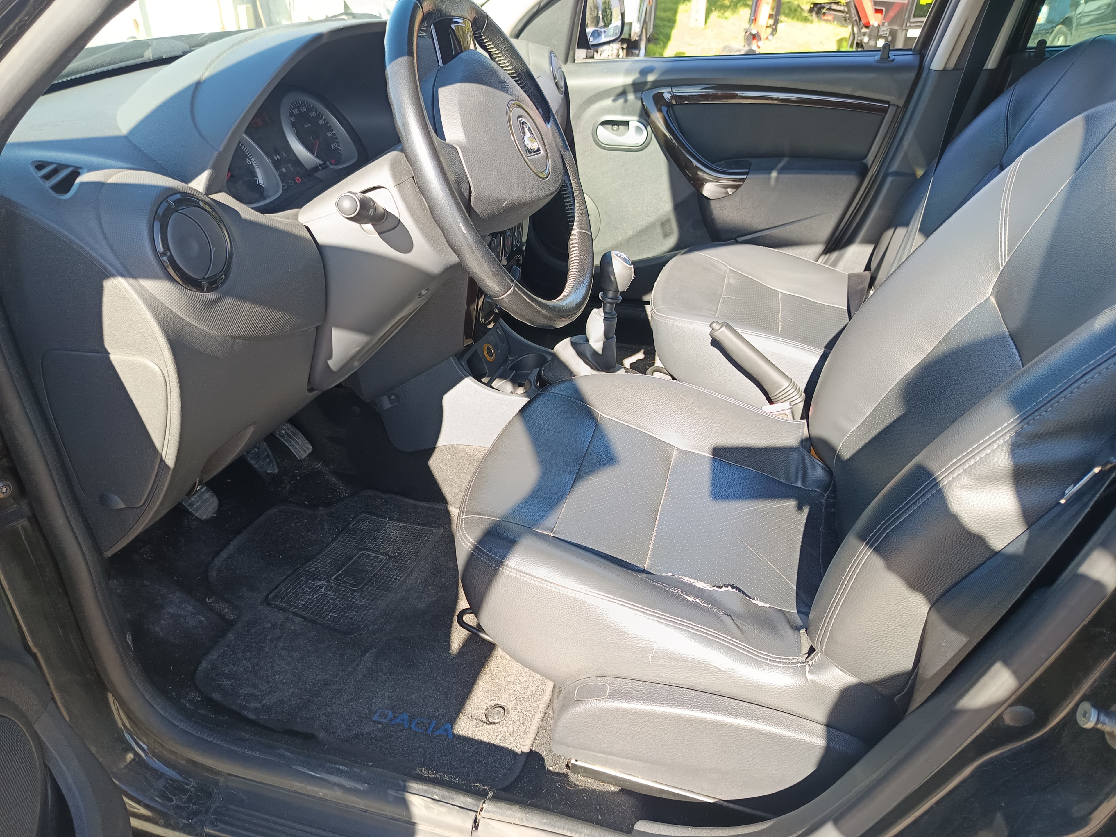 Dacia Duster · Ano 2010 — image 33