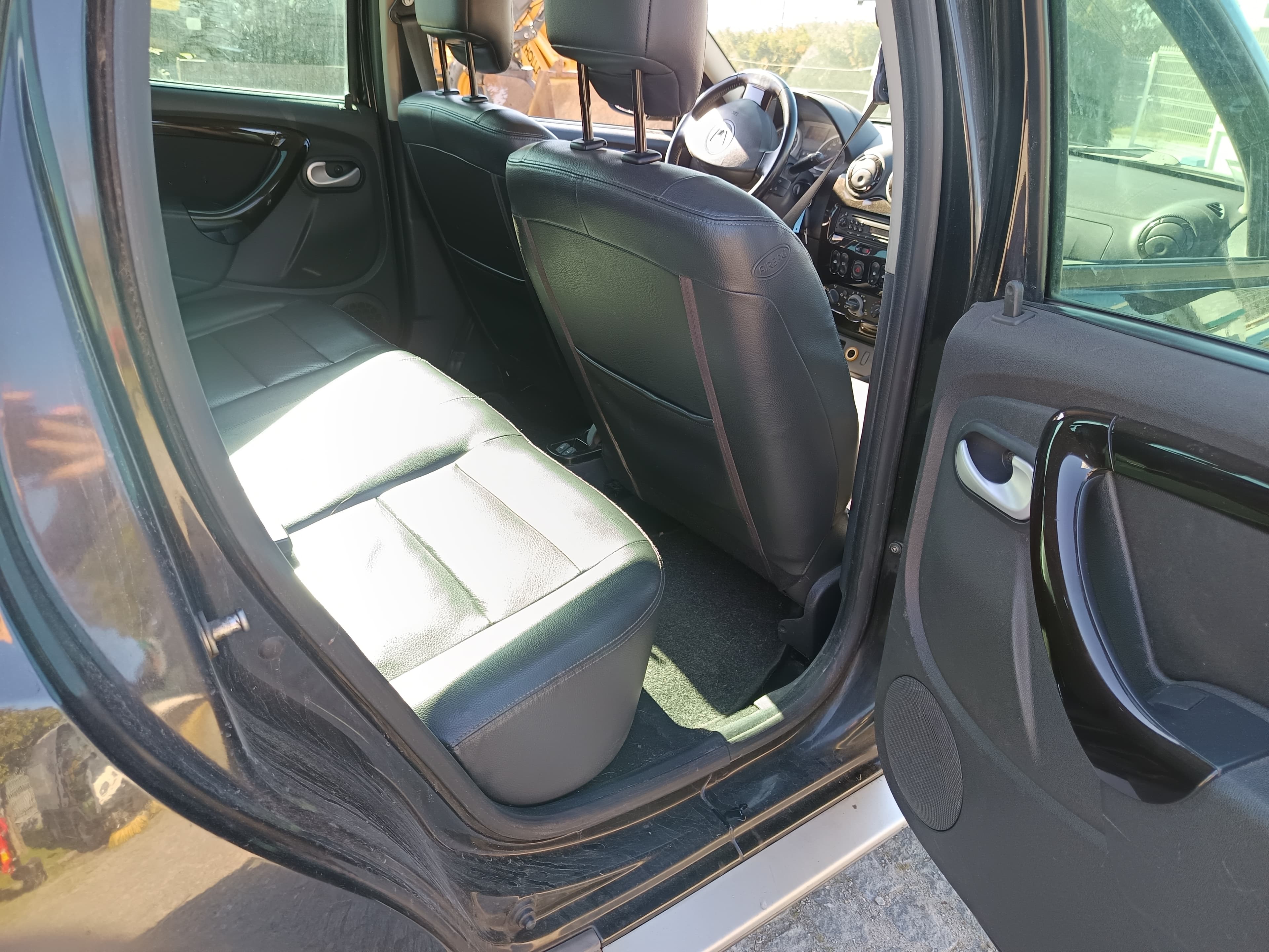 Dacia Duster · Ano 2010 — image 30