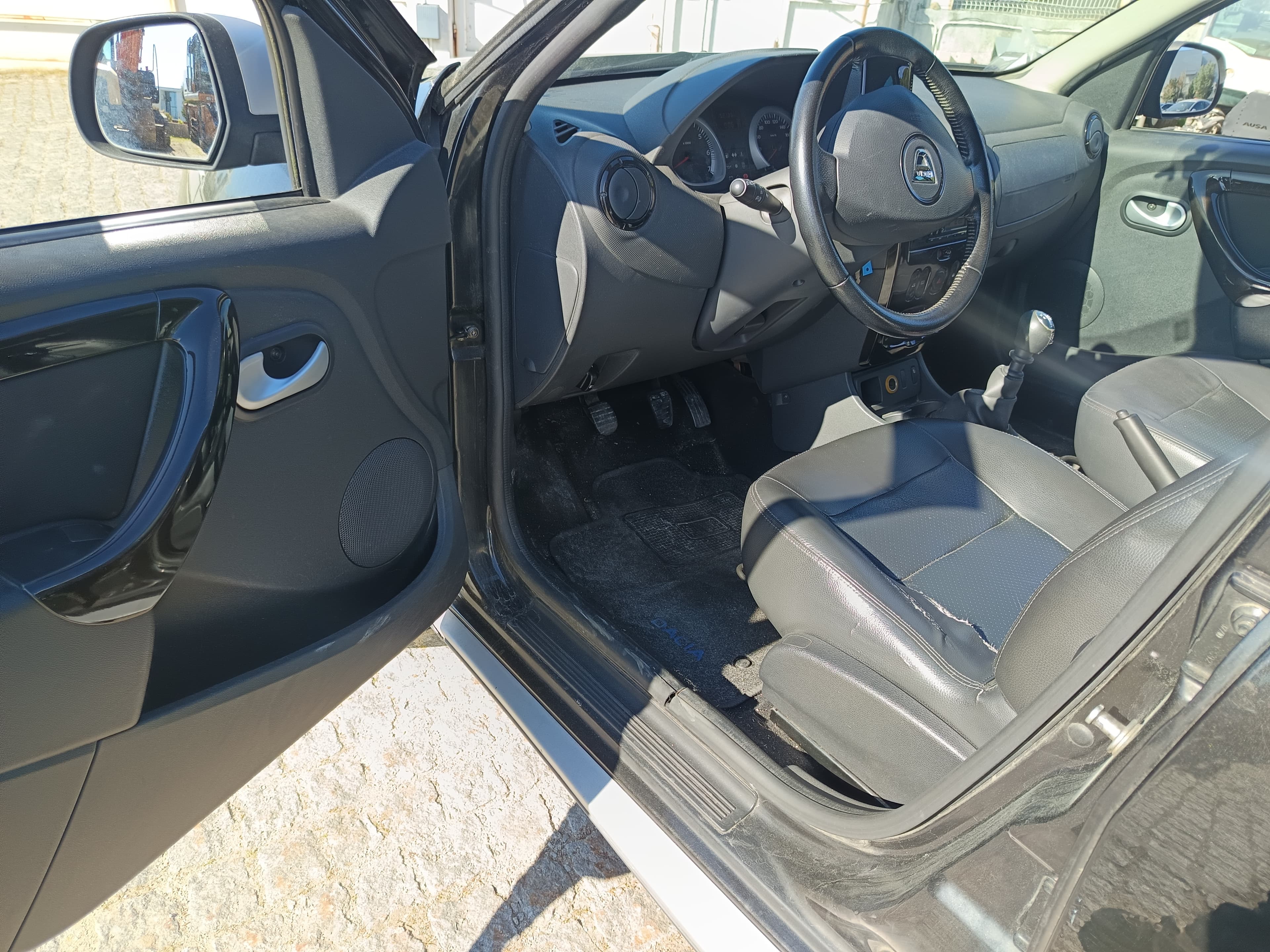 Dacia Duster · Ano 2010 — image 31