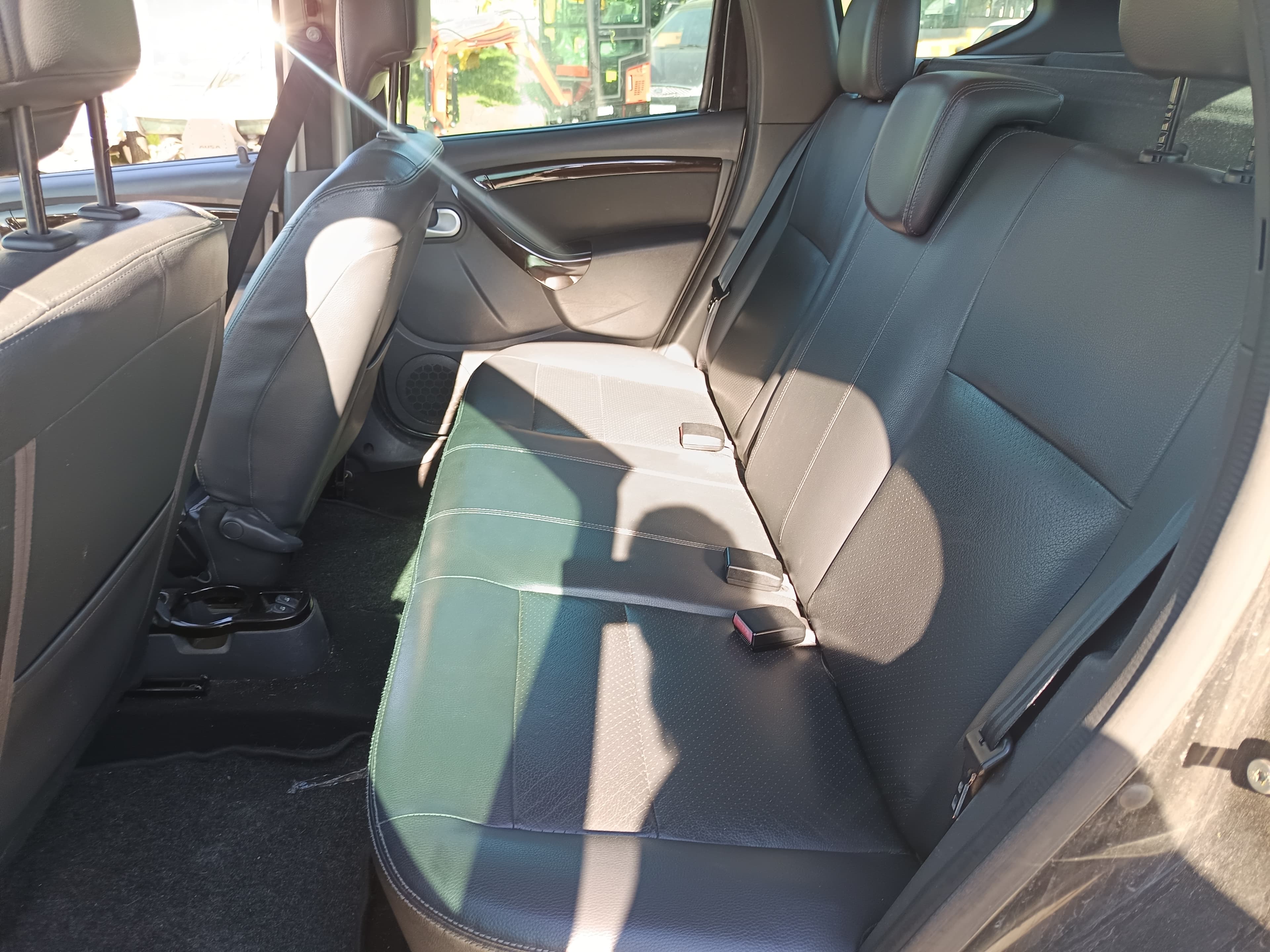 Dacia Duster · Ano 2010 — image 37