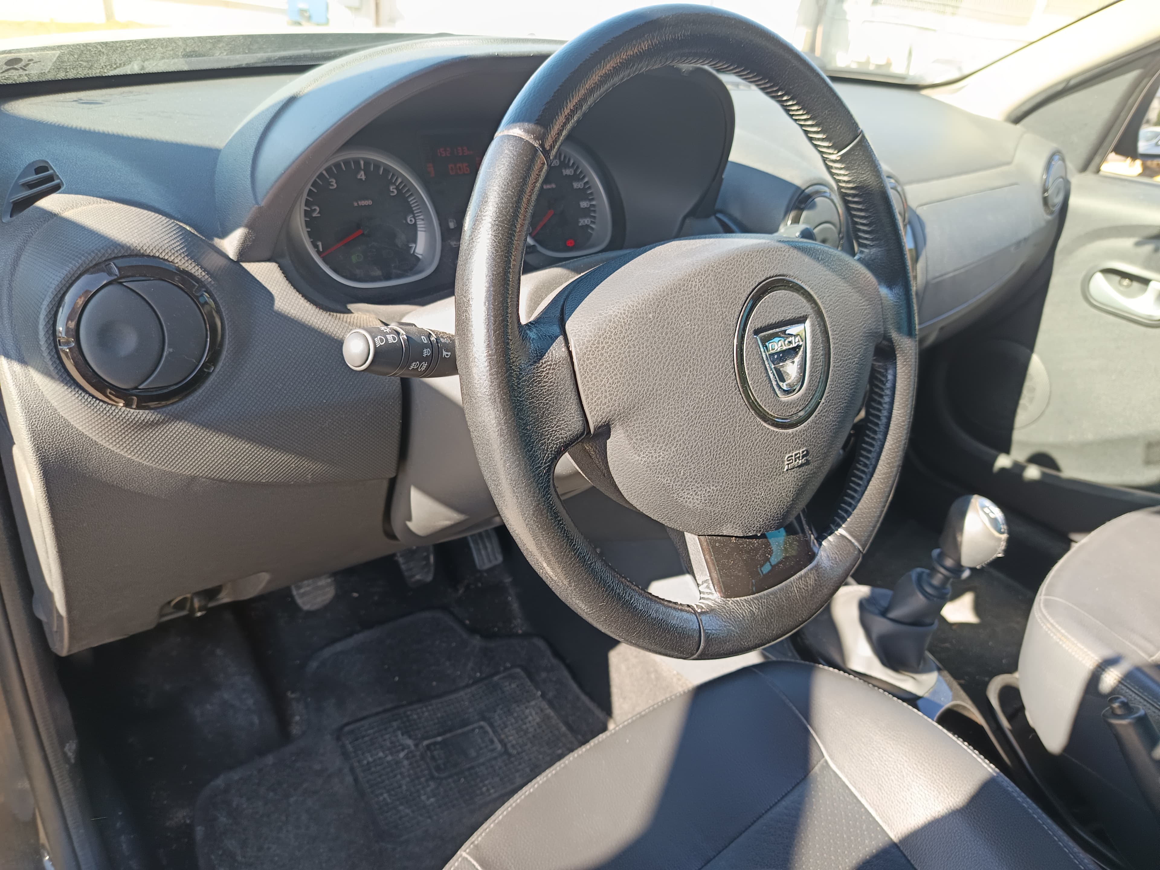 Dacia Duster · Ano 2010 — image 36