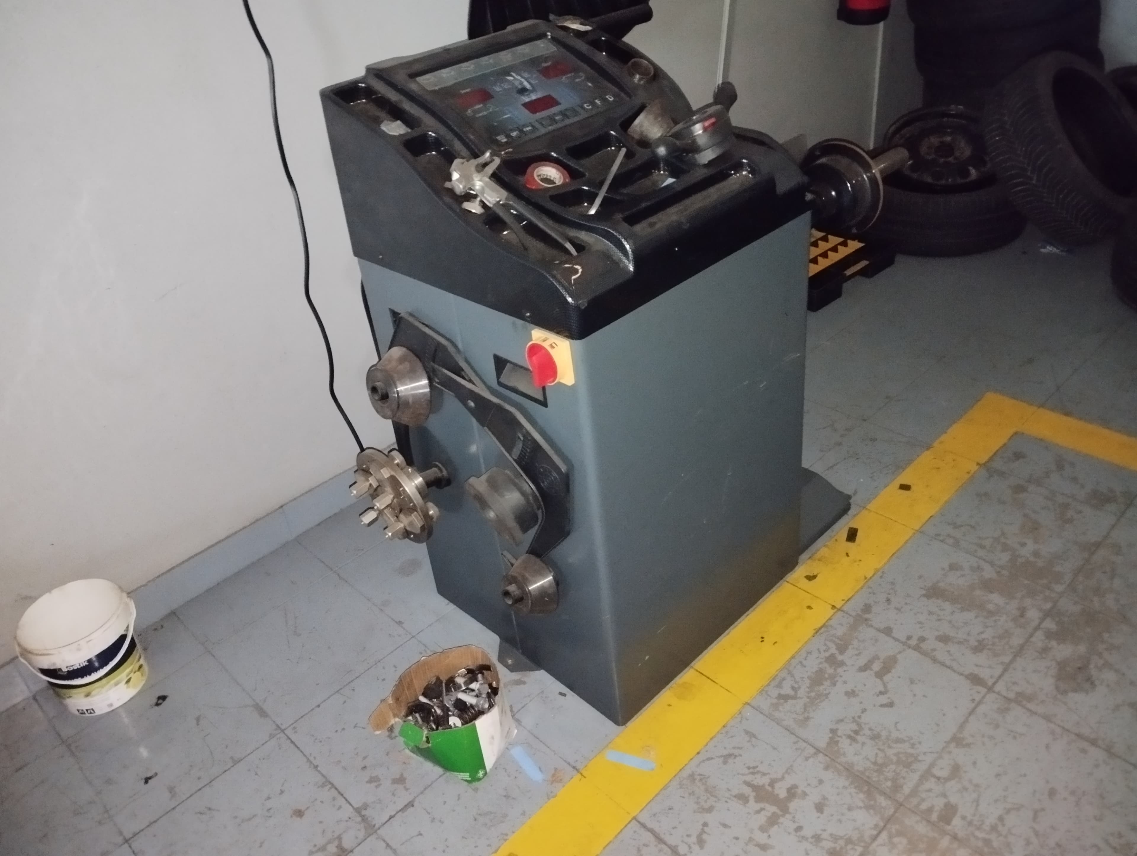 Máquina de Calibrar Pneus — image 2