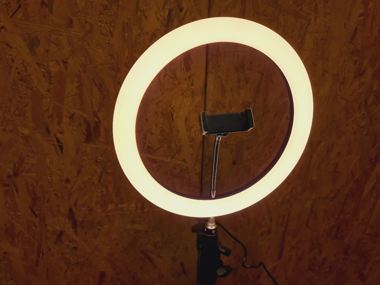 Anel Luminoso Hama — imagen 4