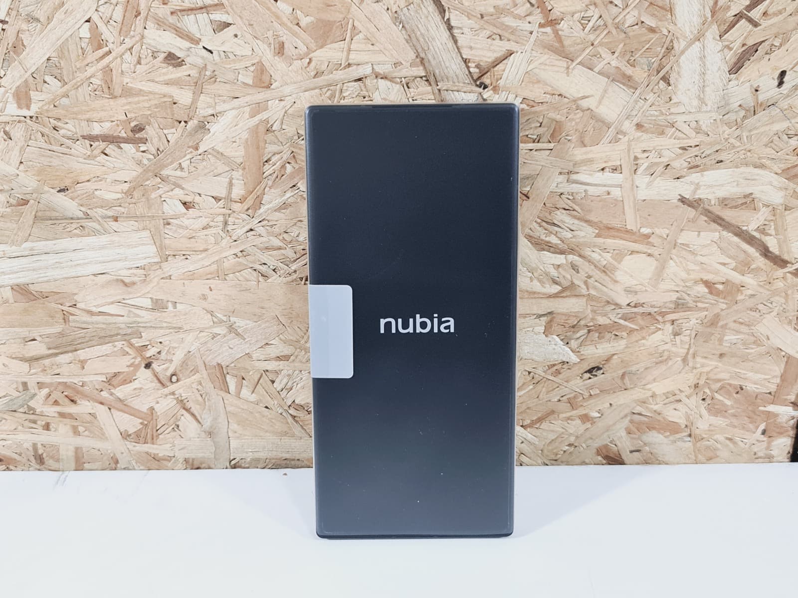 Telemóvel Nubia Z60 Ultra — imagem 1