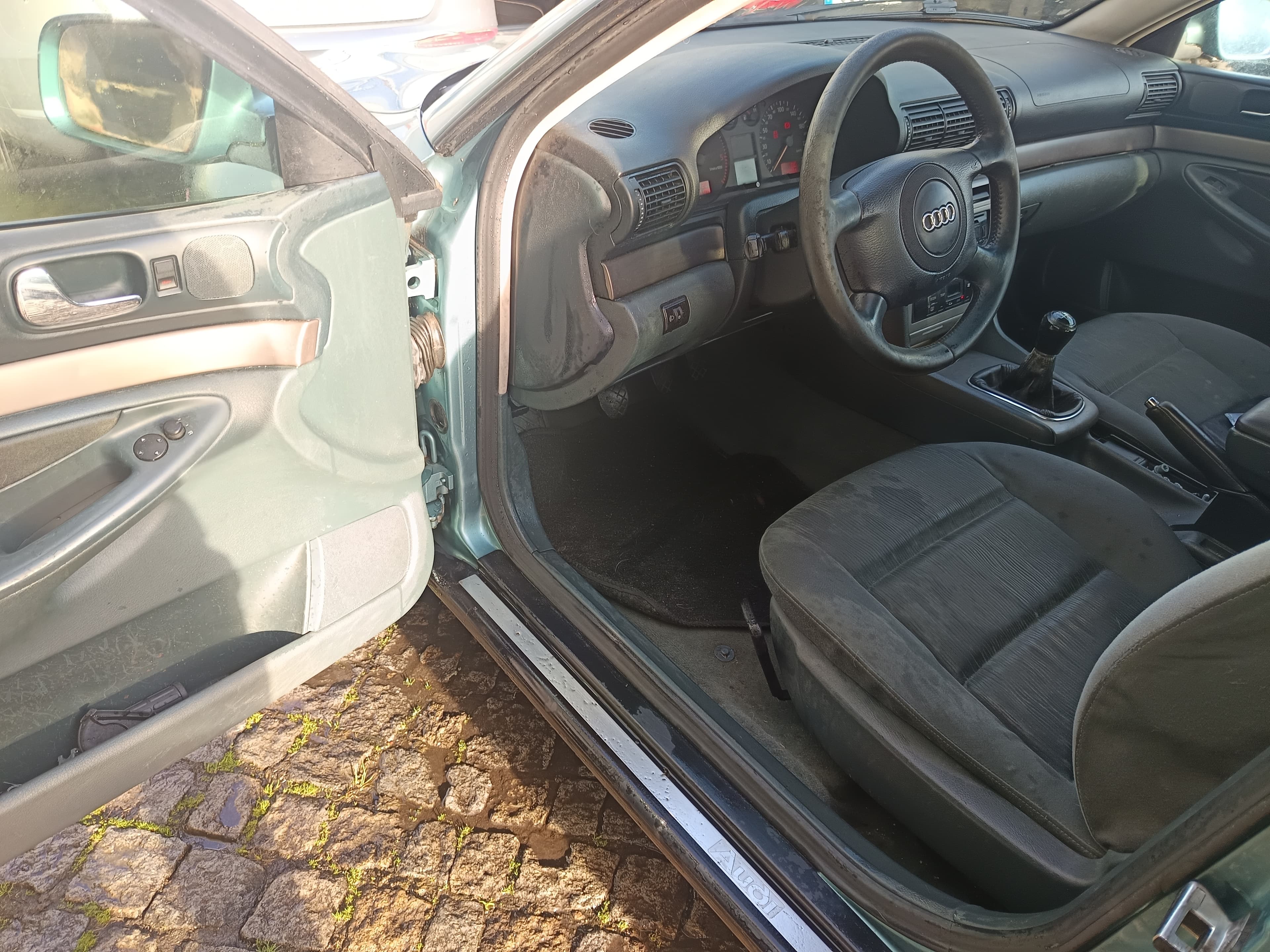 Audi A4 · Ano 1999 — imagem 31