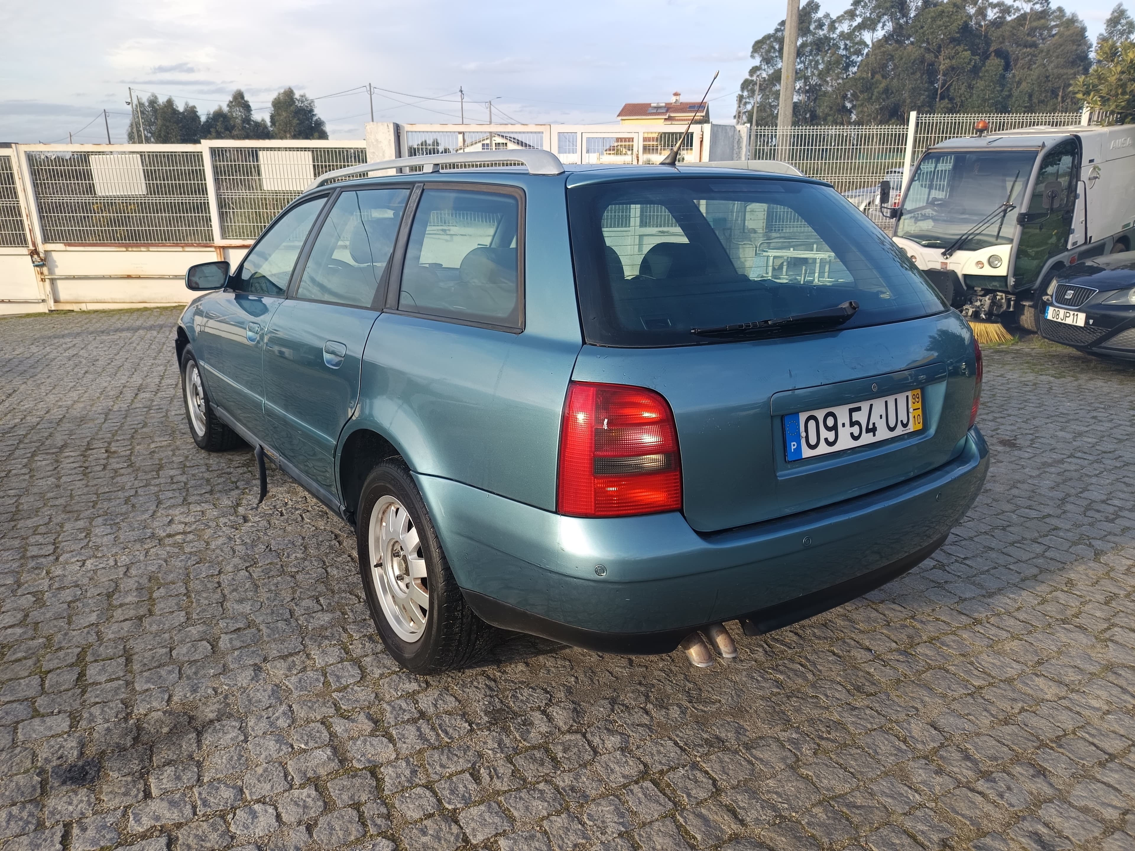Audi A4 · Ano 1999 — imagem 6