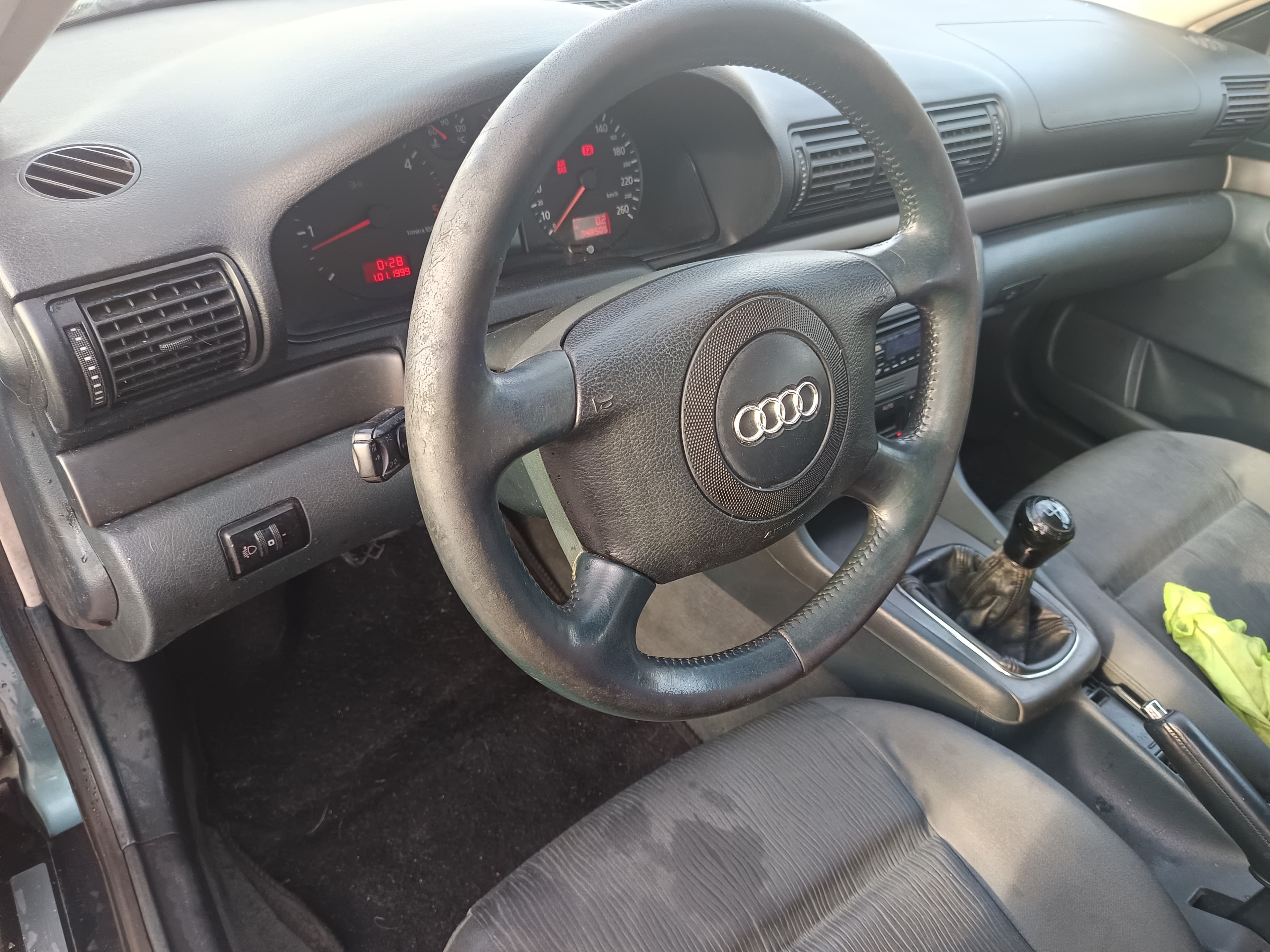 Audi A4 · Ano 1999 — imagem 45