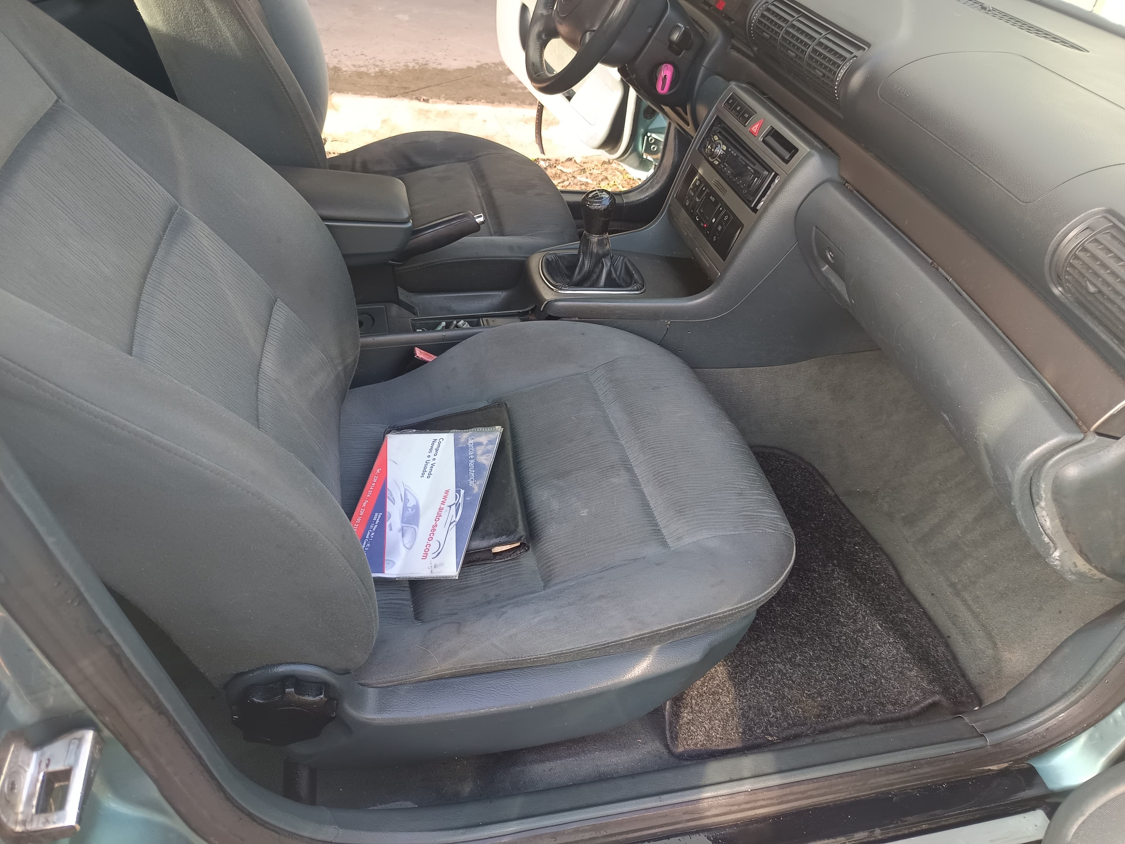 Audi A4 · Ano 1999 — imagem 27