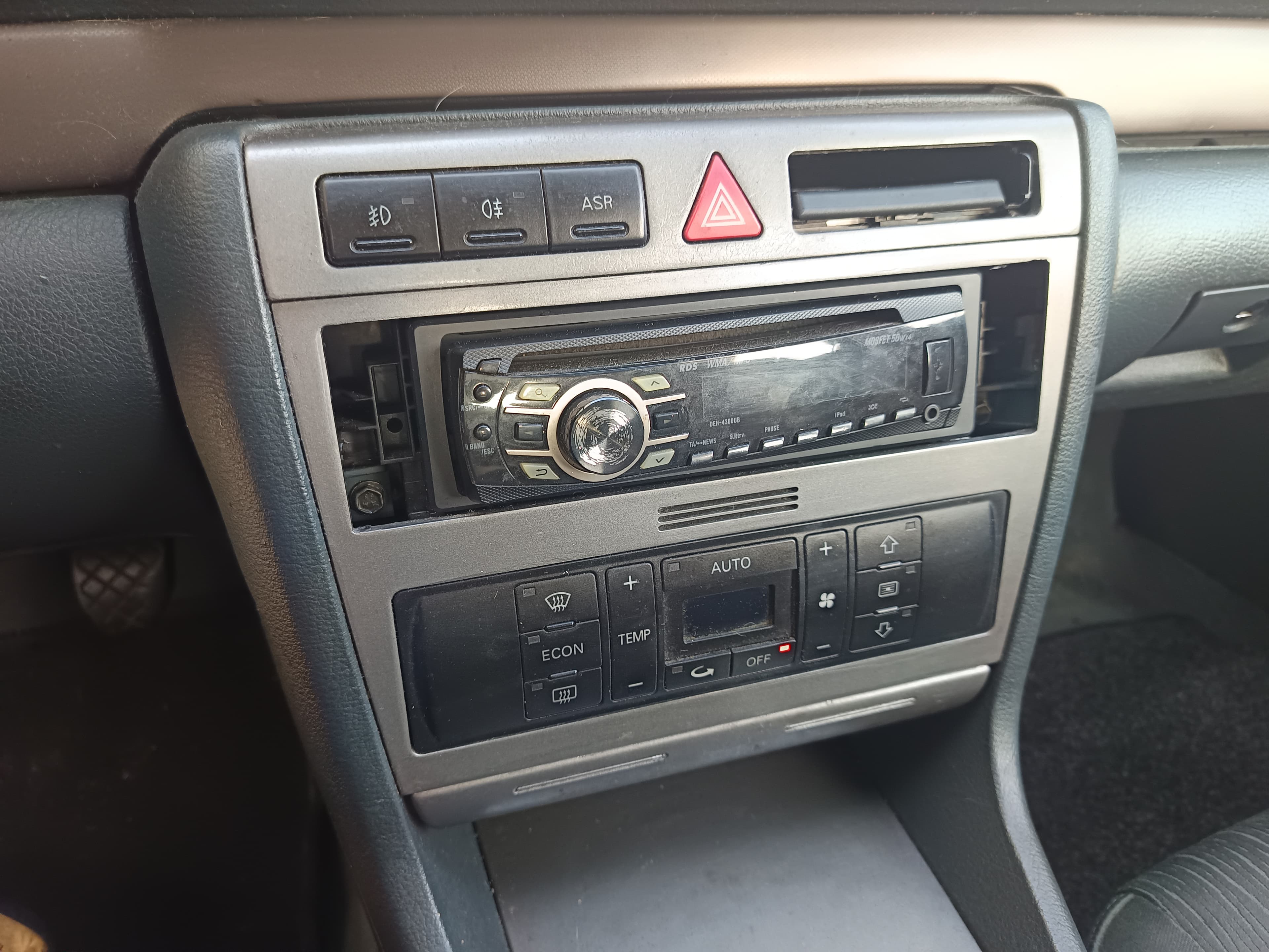 Audi A4 · Ano 1999 — imagem 36
