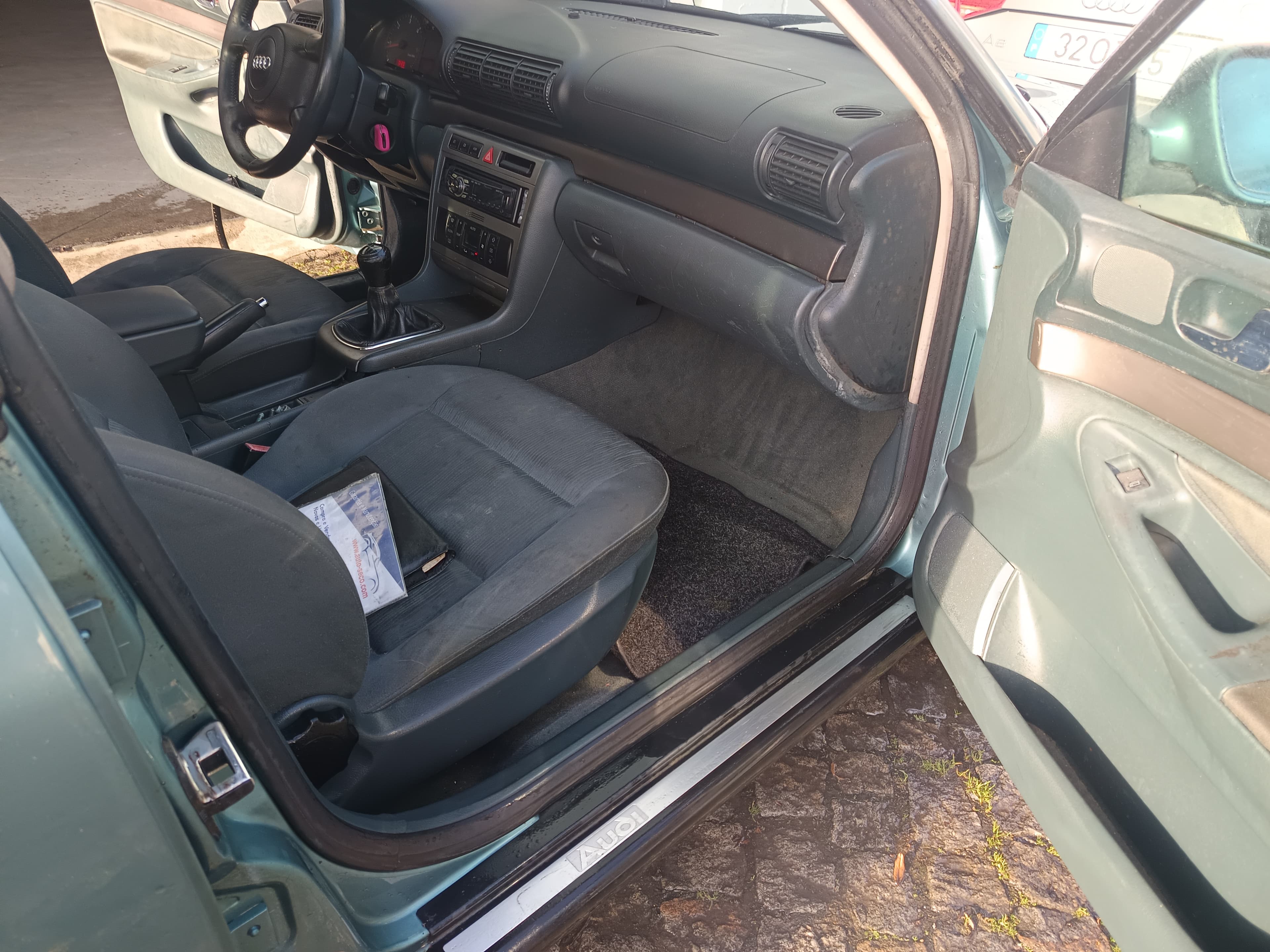 Audi A4 · Ano 1999 — imagem 25
