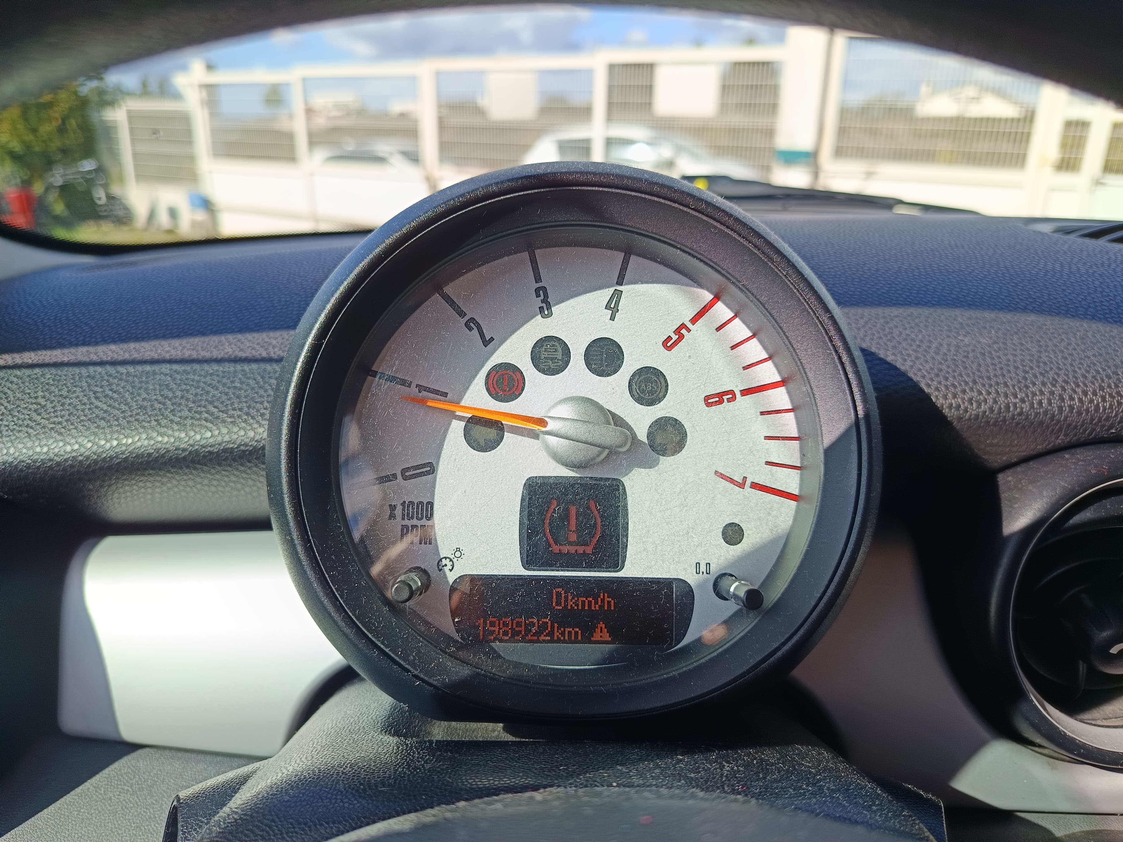 Mini Cooper One D · Ano 2012 — imagem 30
