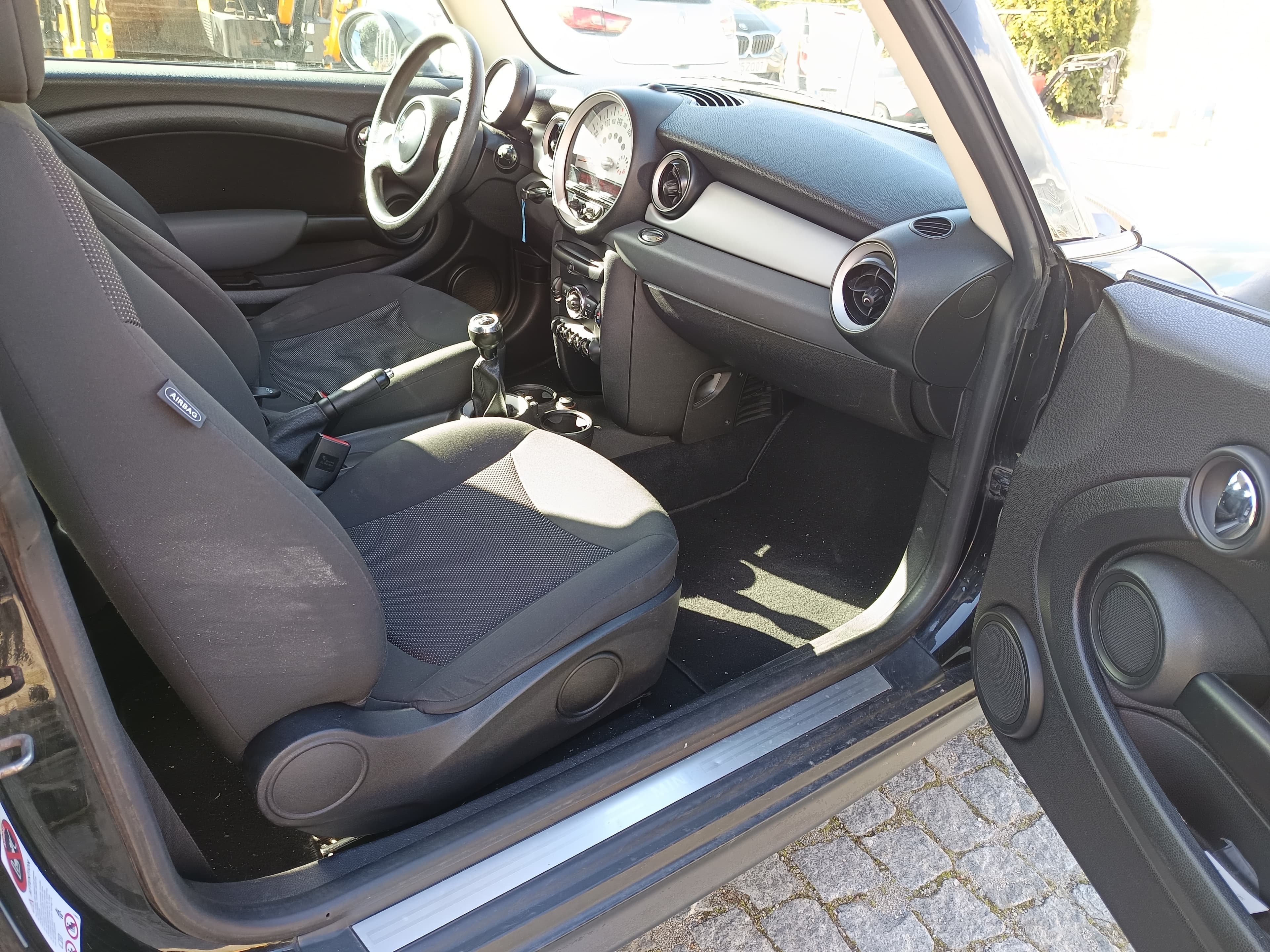 Mini Cooper One D · Ano 2012 — imagem 18