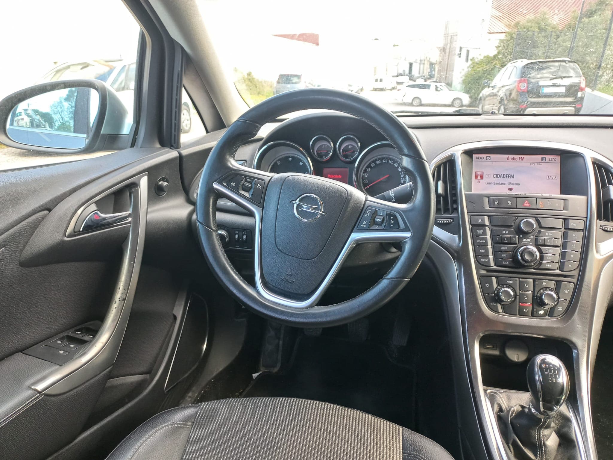 Opel Astra · Ano 2010 — imagen 22