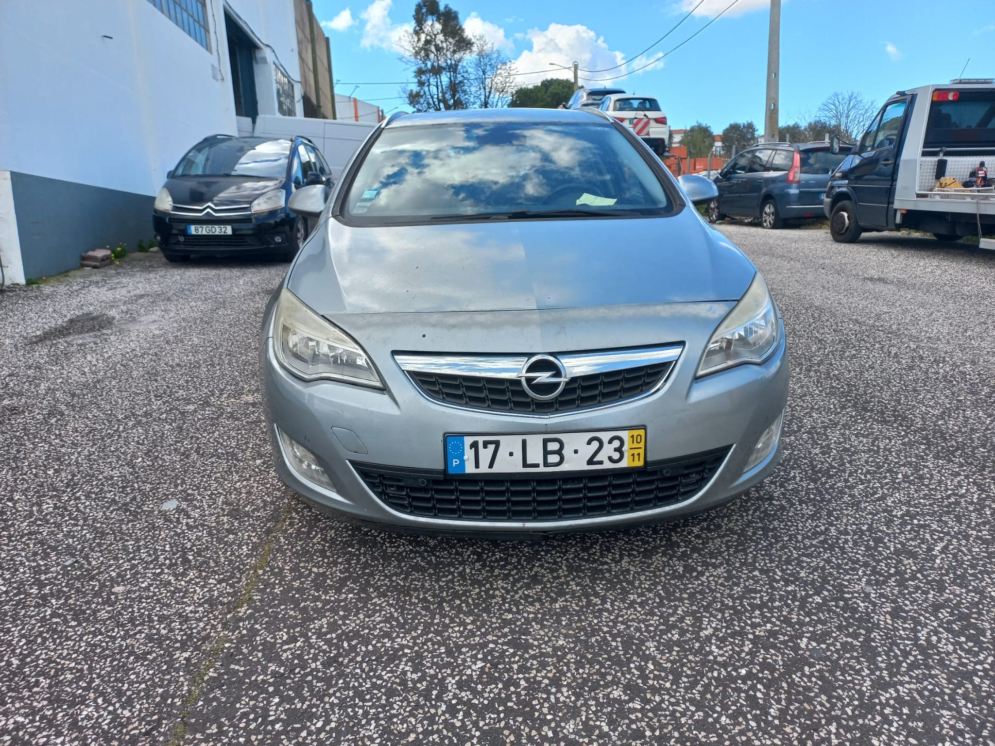 Opel Astra · Ano 2010 — imagen 2