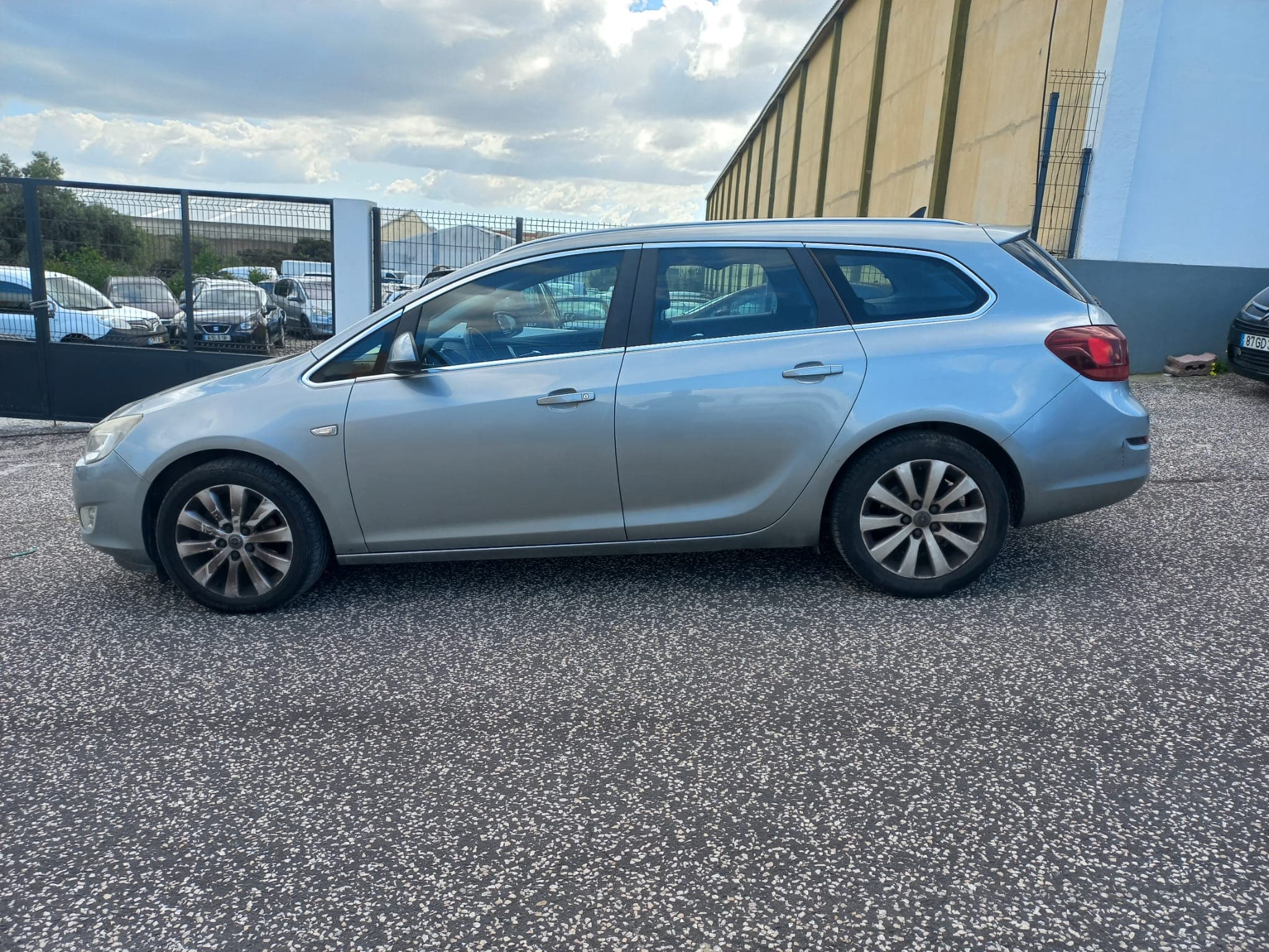 Opel Astra · Ano 2010 — imagen 8