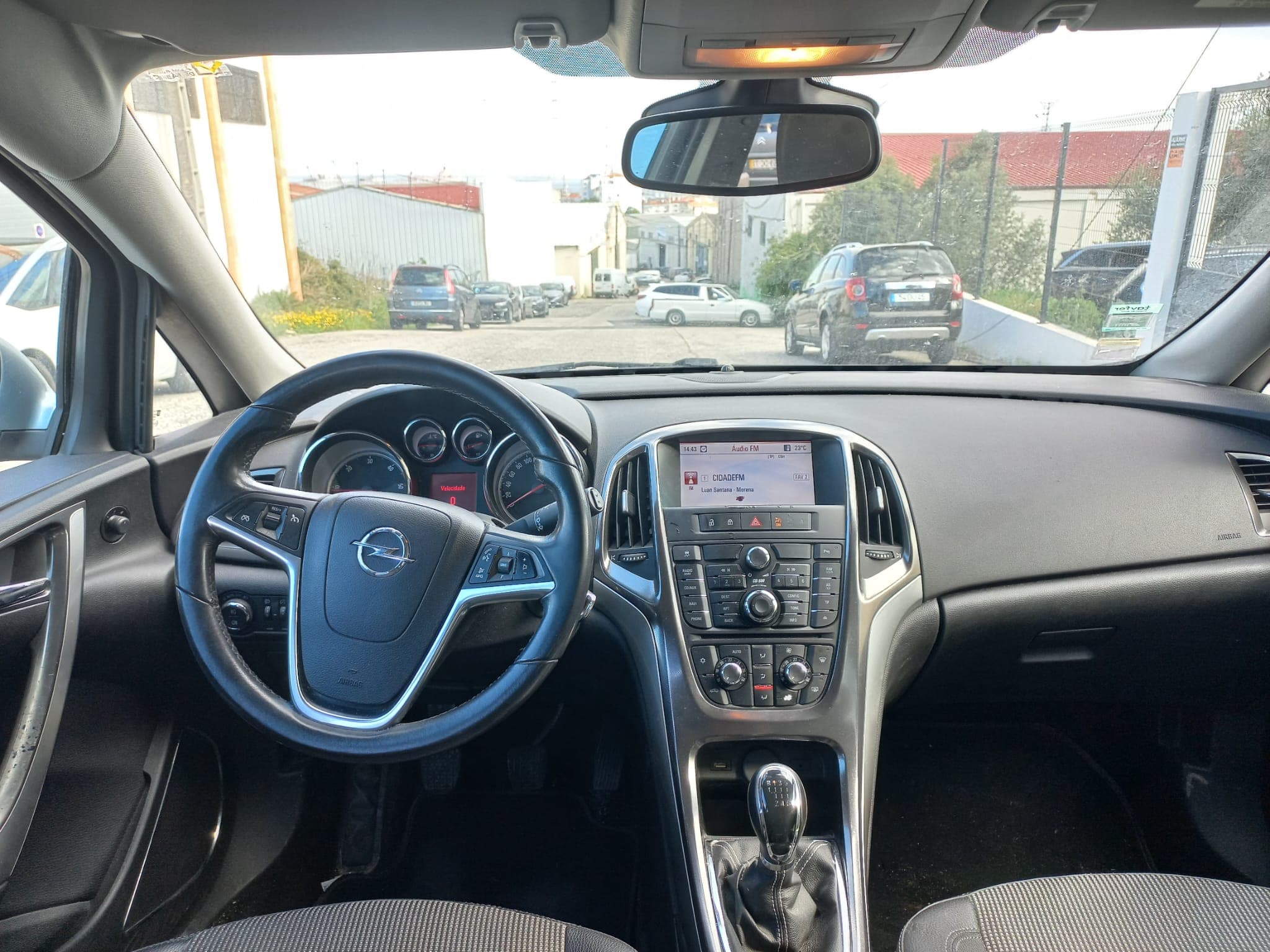 Opel Astra · Ano 2010 — imagen 23