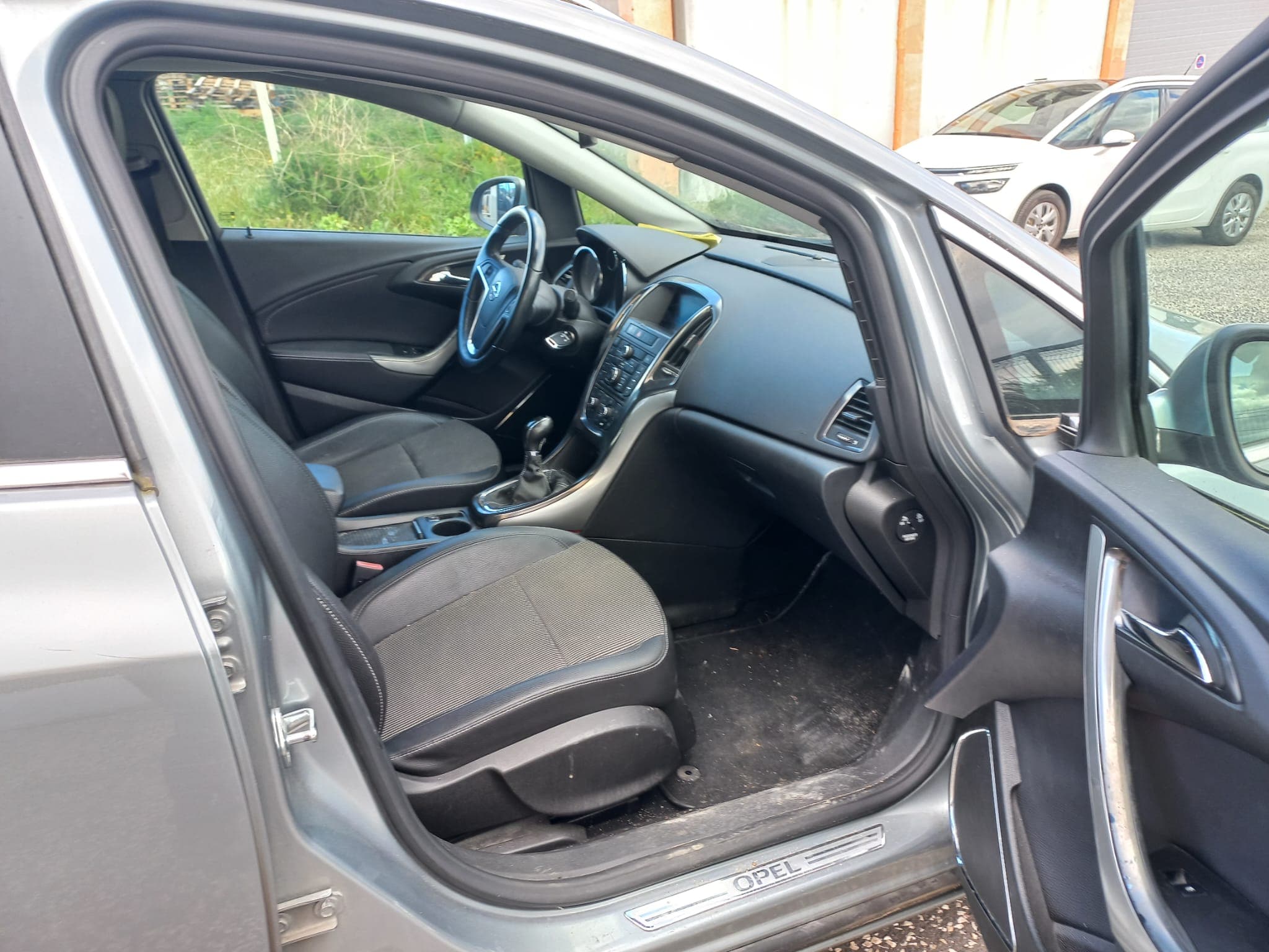 Opel Astra · Ano 2010 — imagen 12