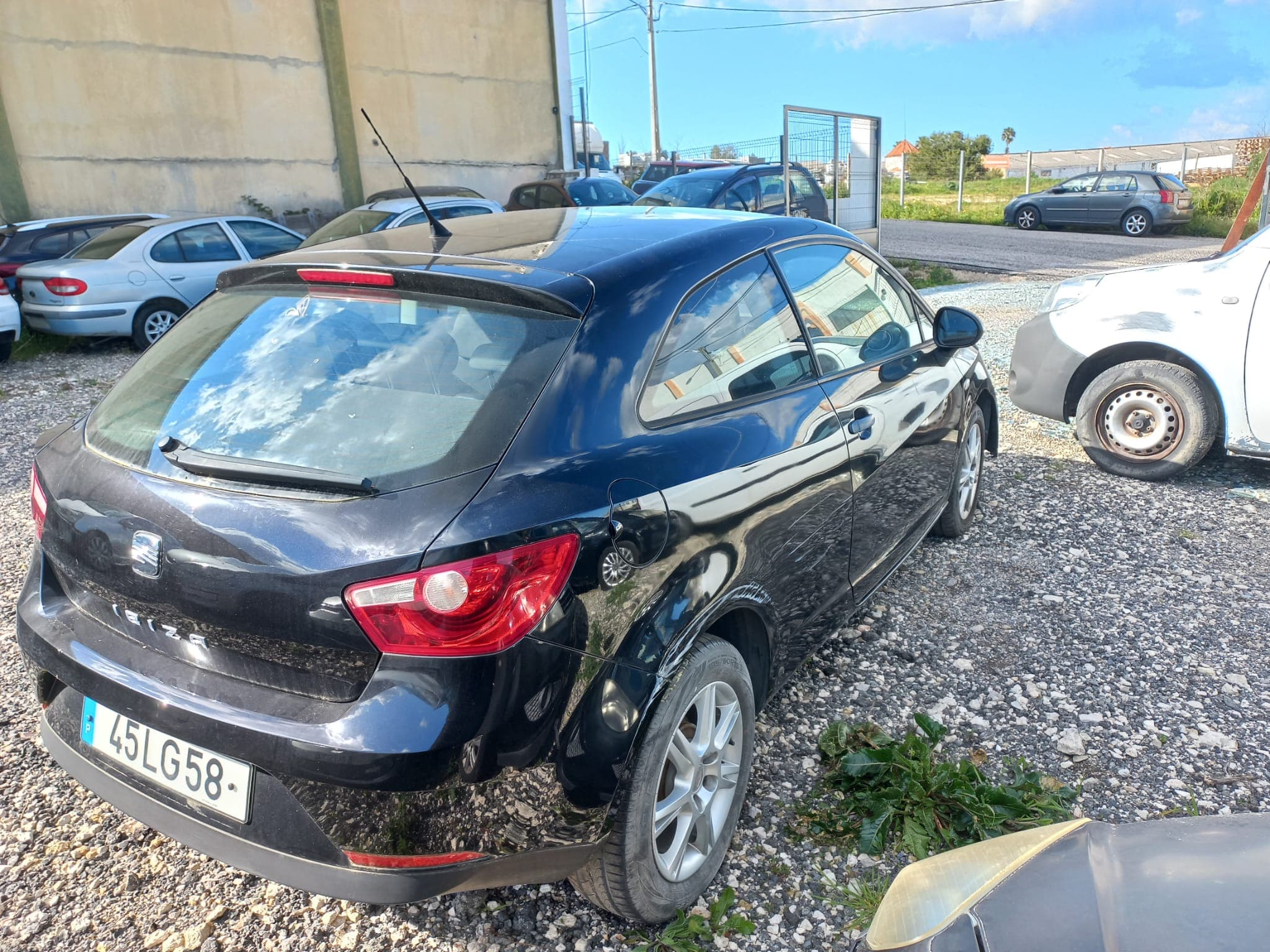 Seat Ibiza · Ano 2011 — imagem 4