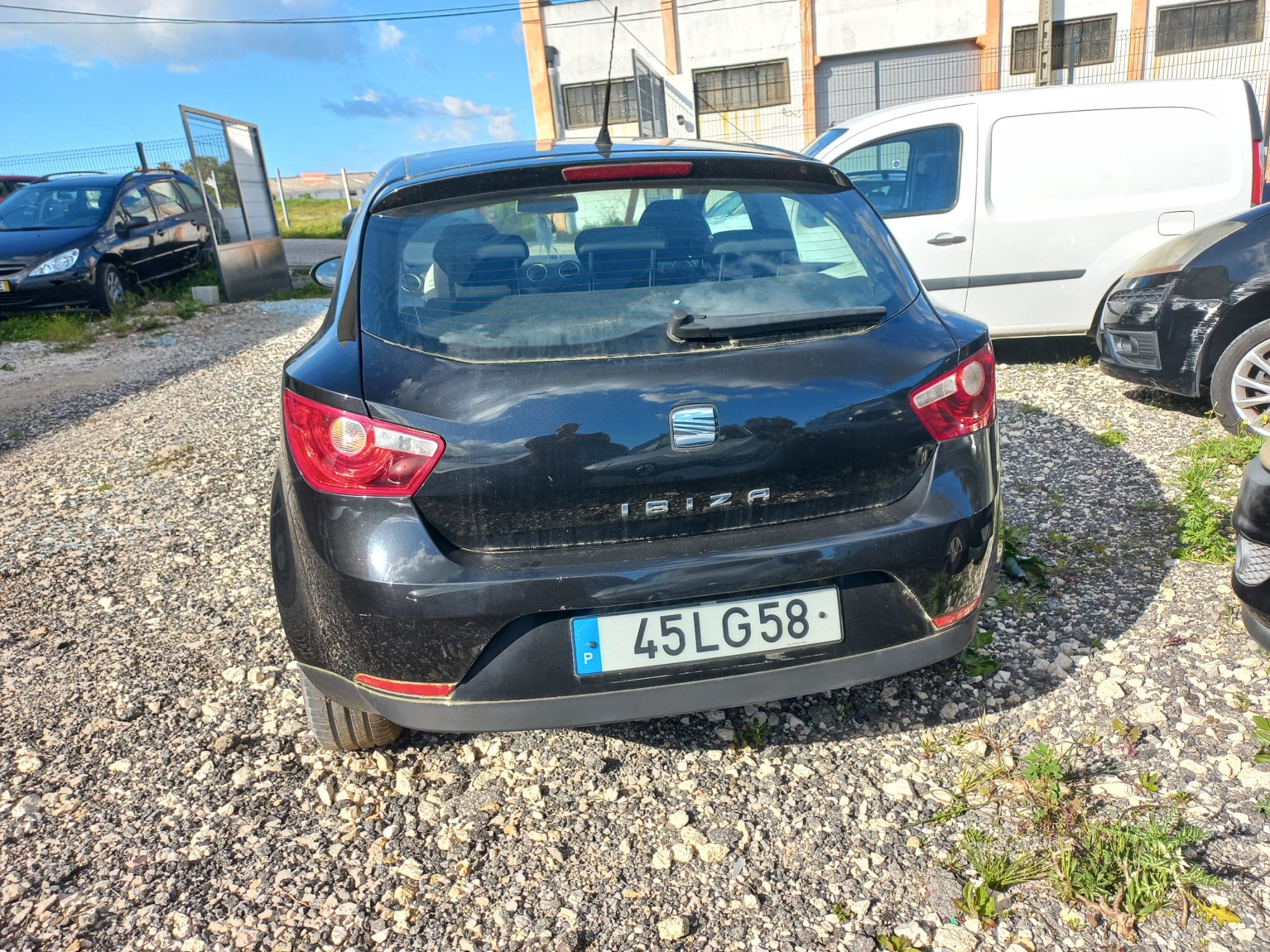Seat Ibiza · Ano 2011 — imagem 5