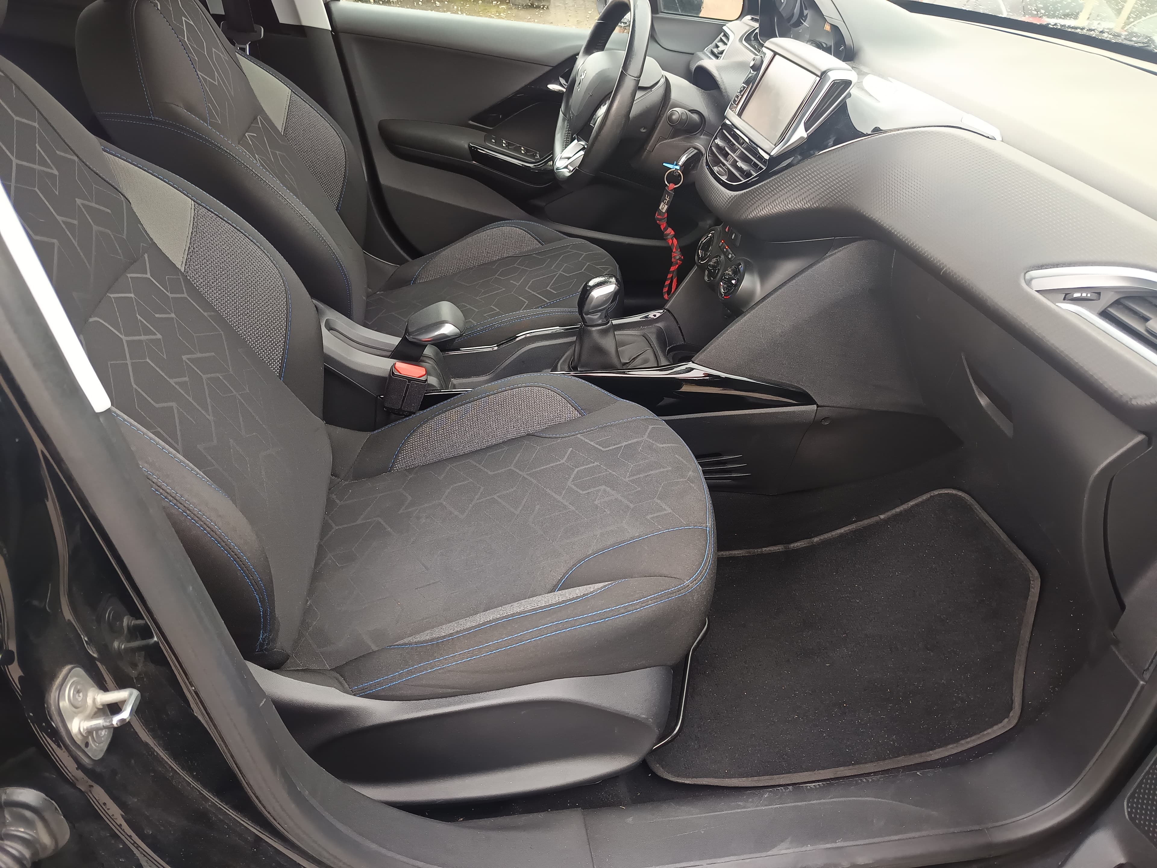 Peugeot 2008 · Ano 2019 — imagem 27