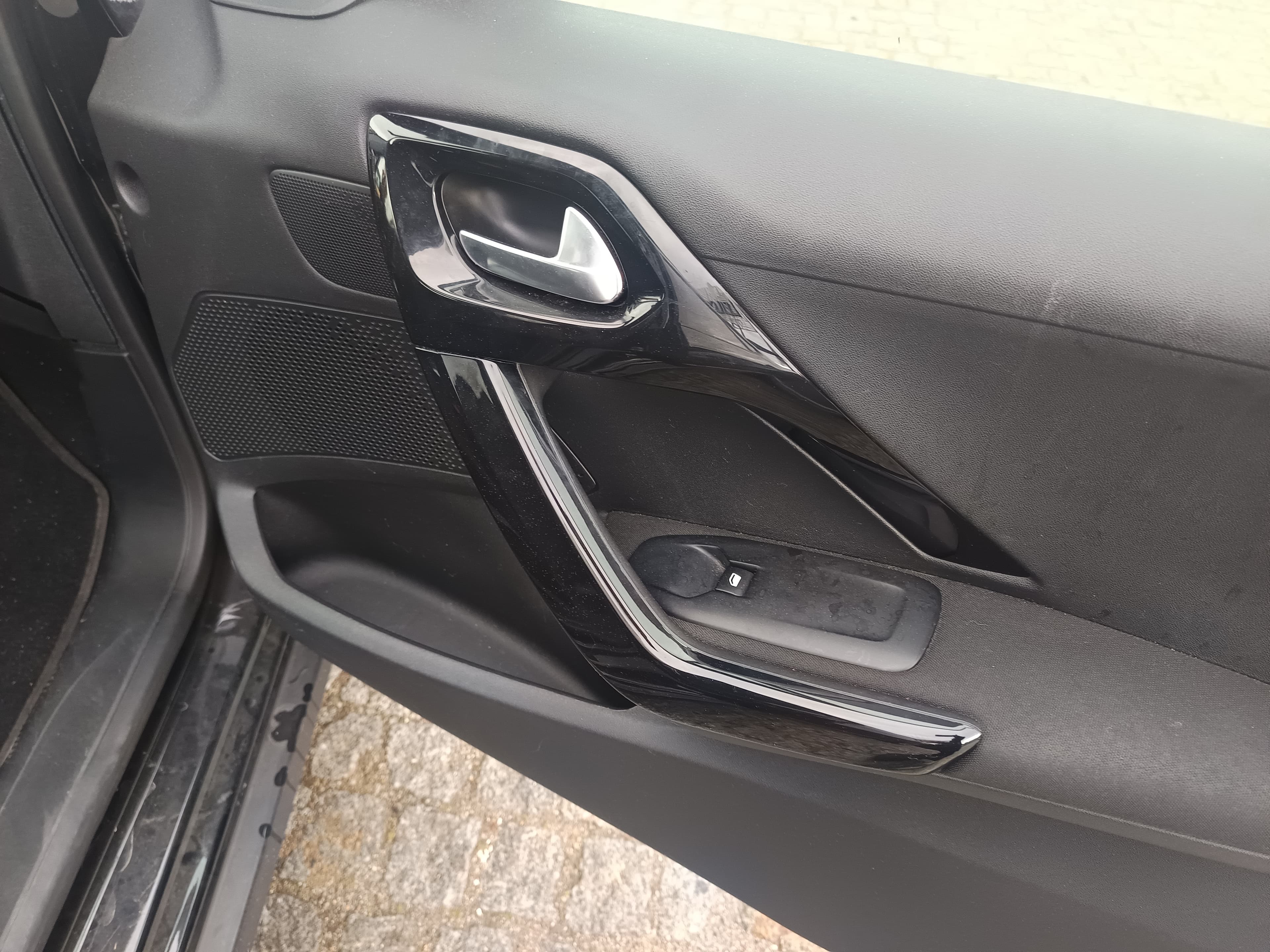 Peugeot 2008 · Ano 2019 — imagem 26