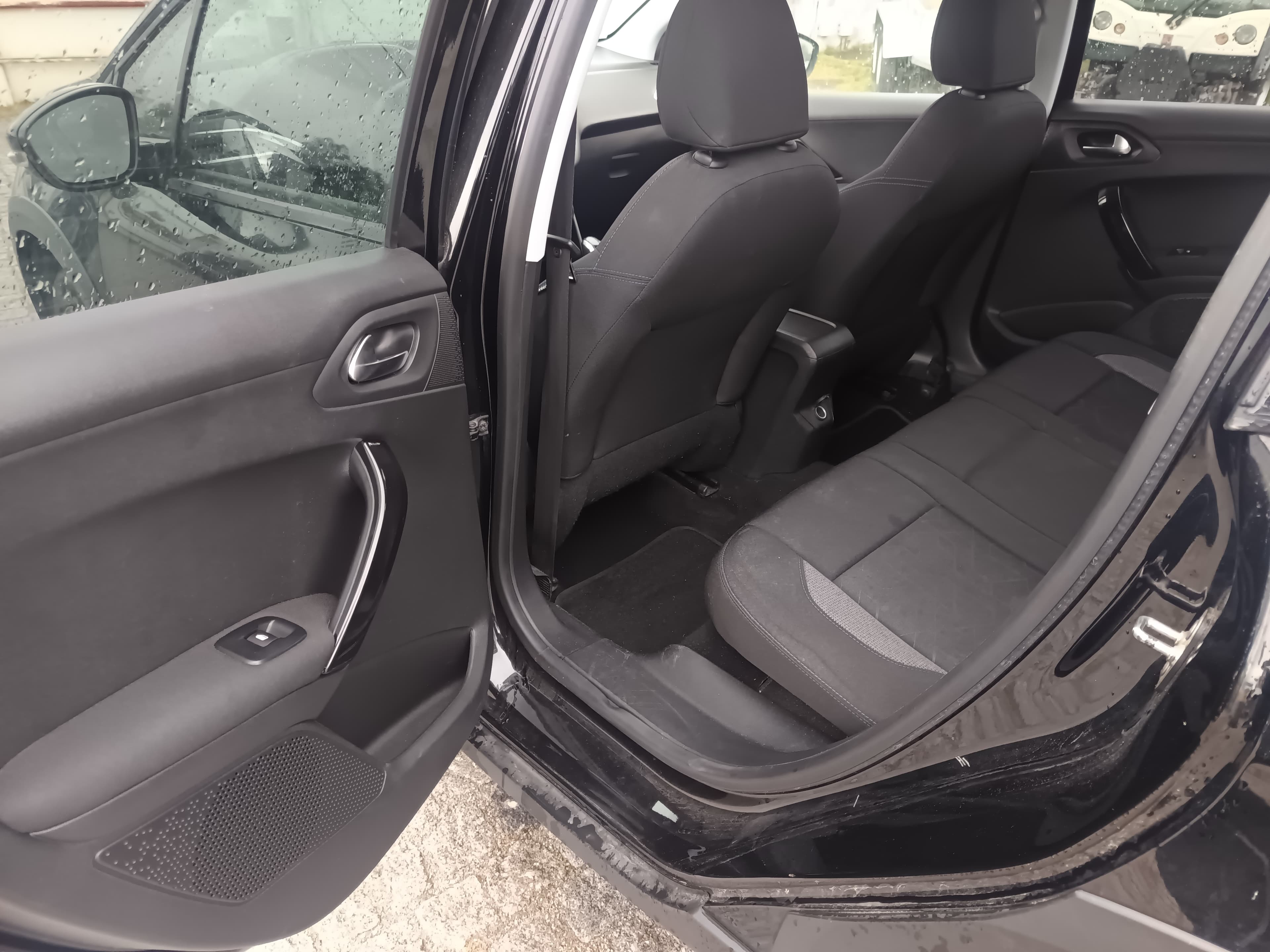 Peugeot 2008 · Ano 2019 — imagem 31