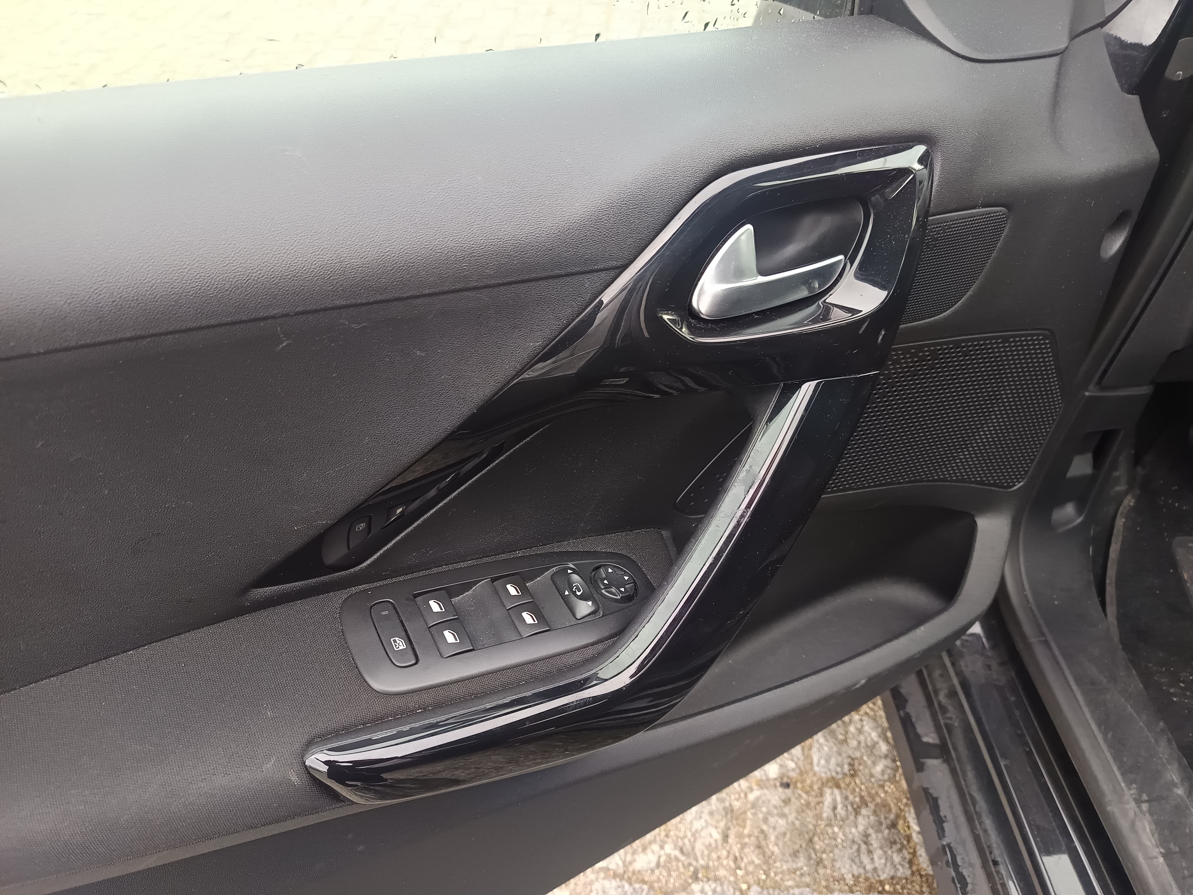Peugeot 2008 · Ano 2019 — imagem 30