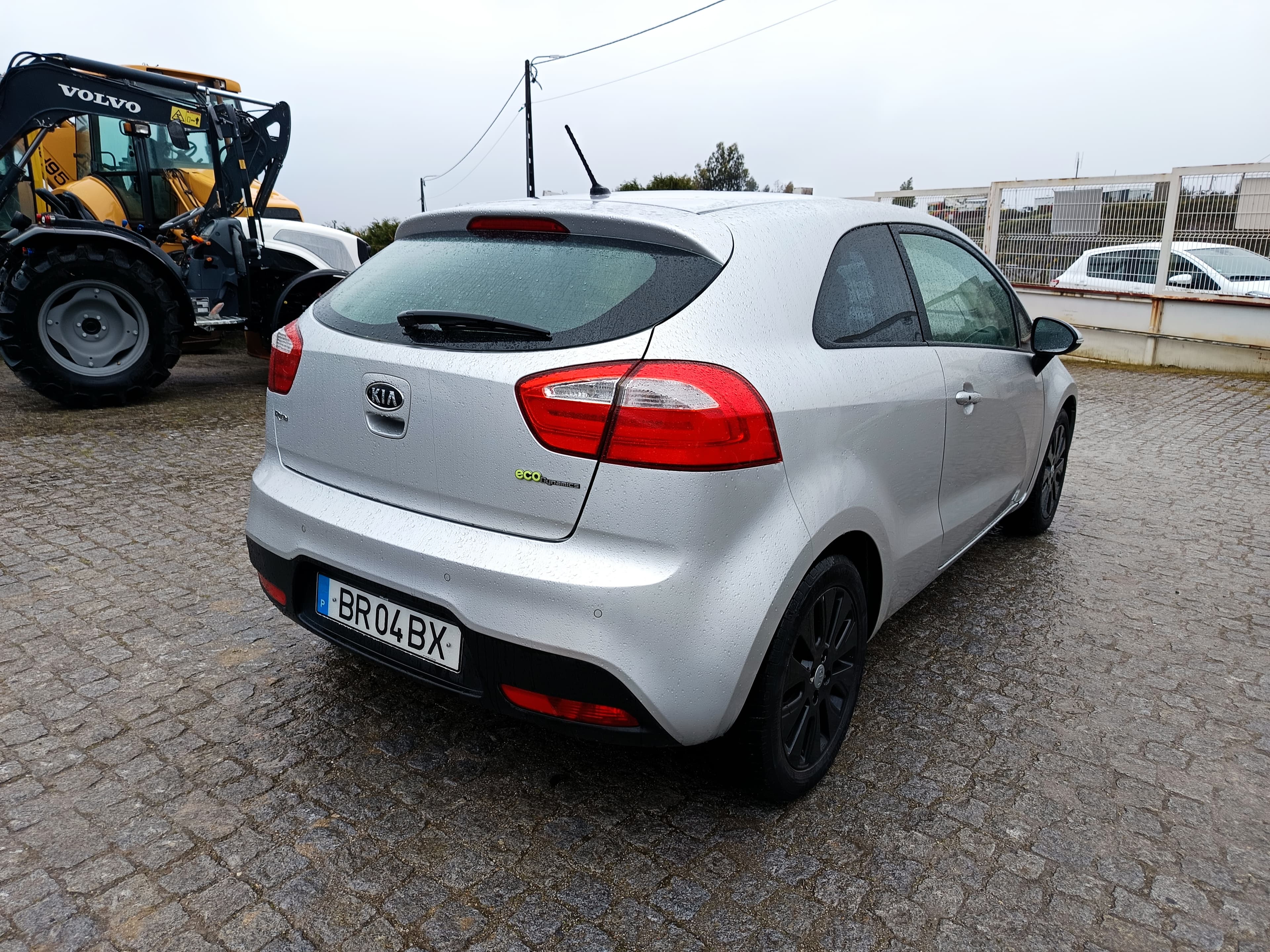 Kia Rio · Ano 2012 — imagem 4