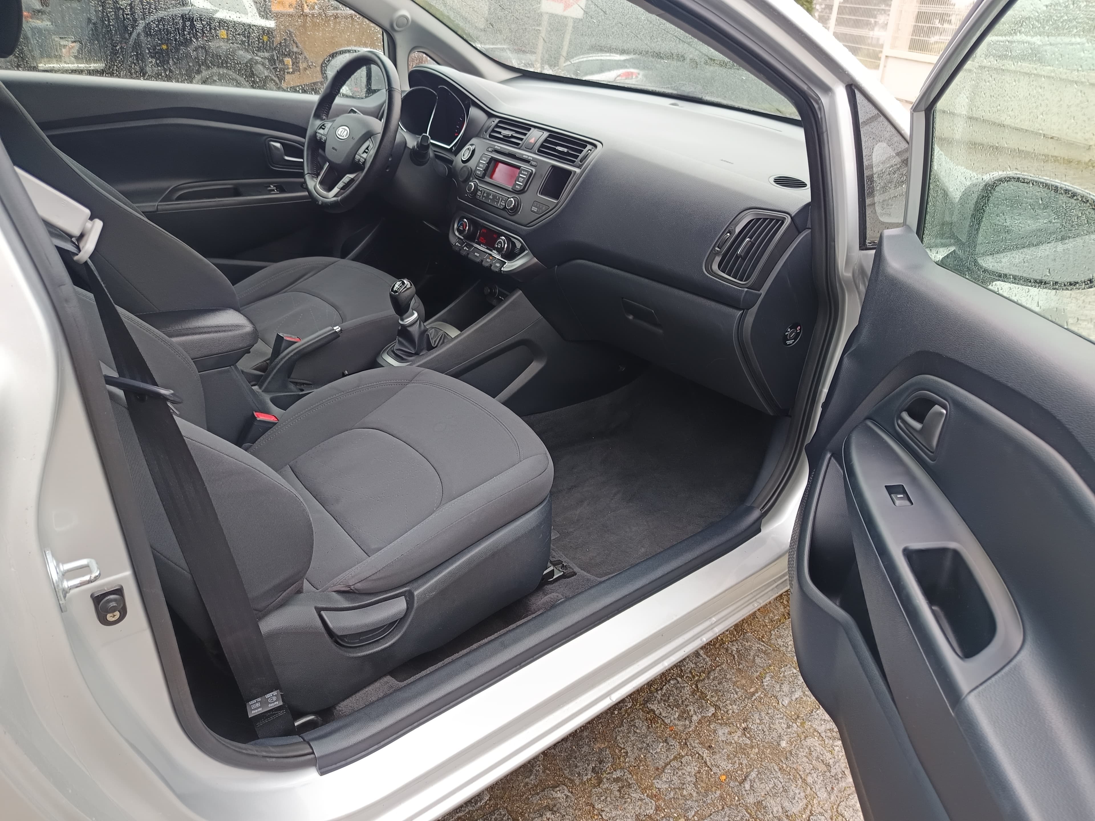 Kia Rio · Ano 2012 — imagem 21