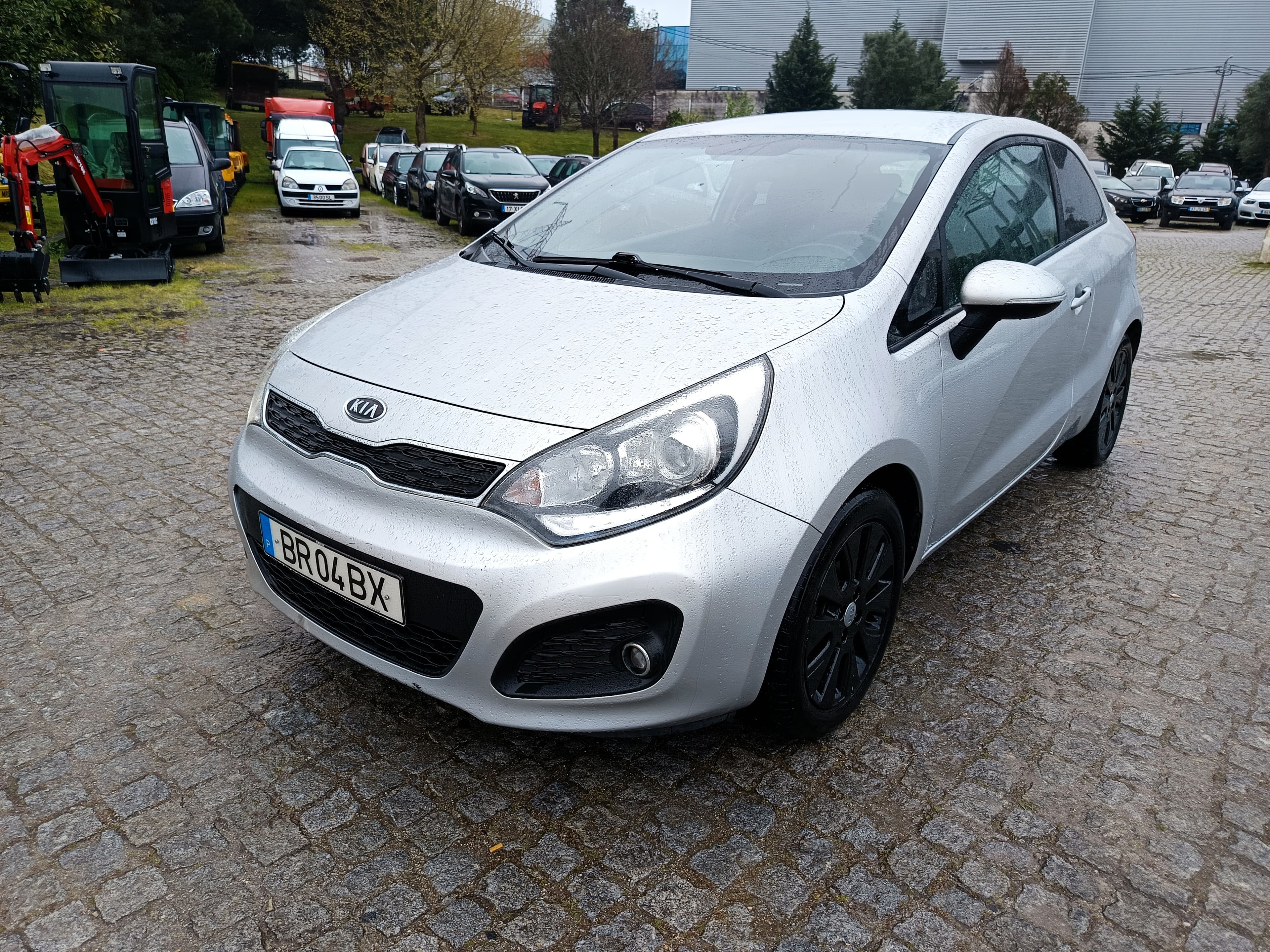 Kia Rio · Ano 2012 — imagem 2