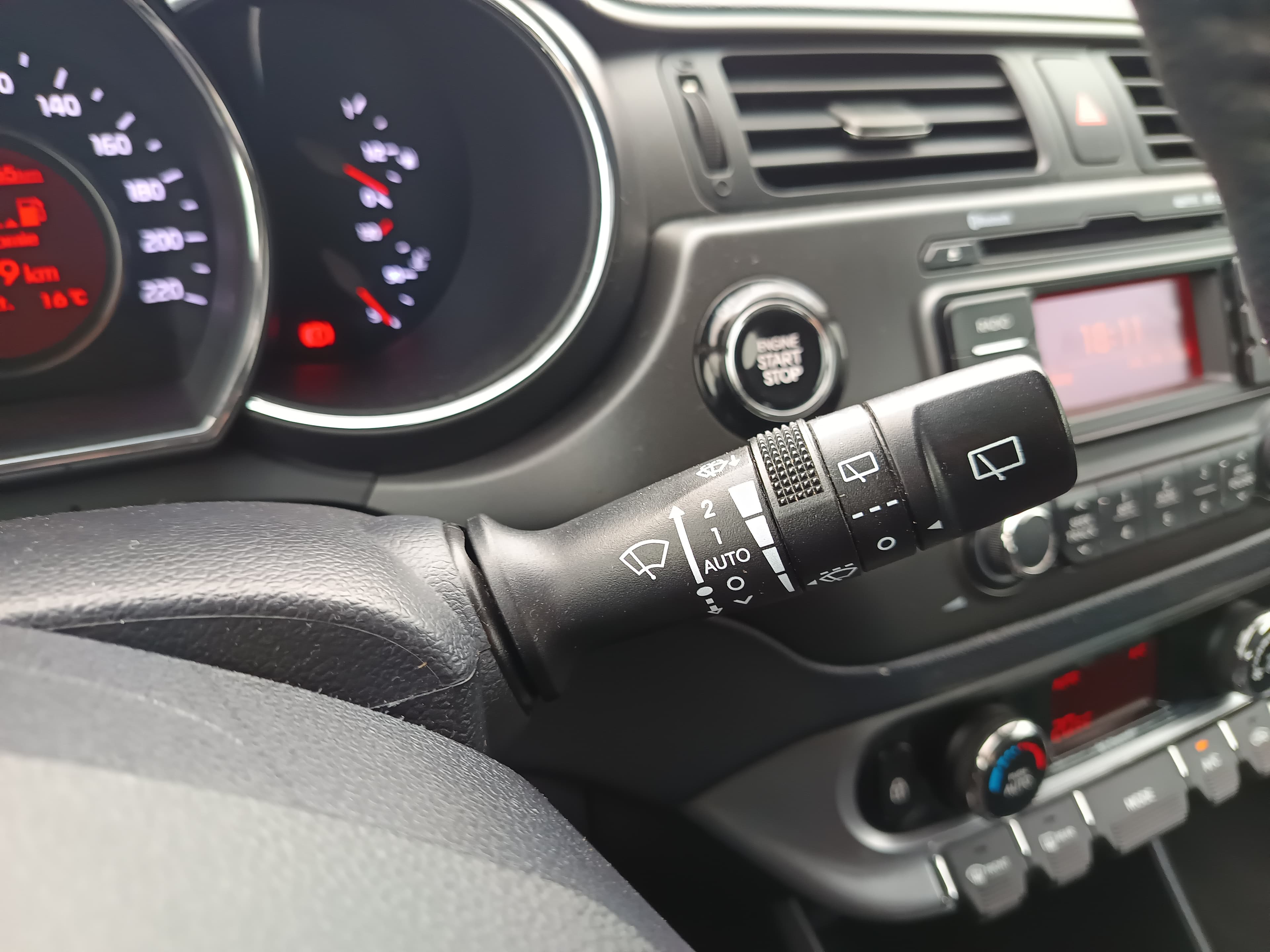 Kia Rio · Ano 2012 — imagem 37