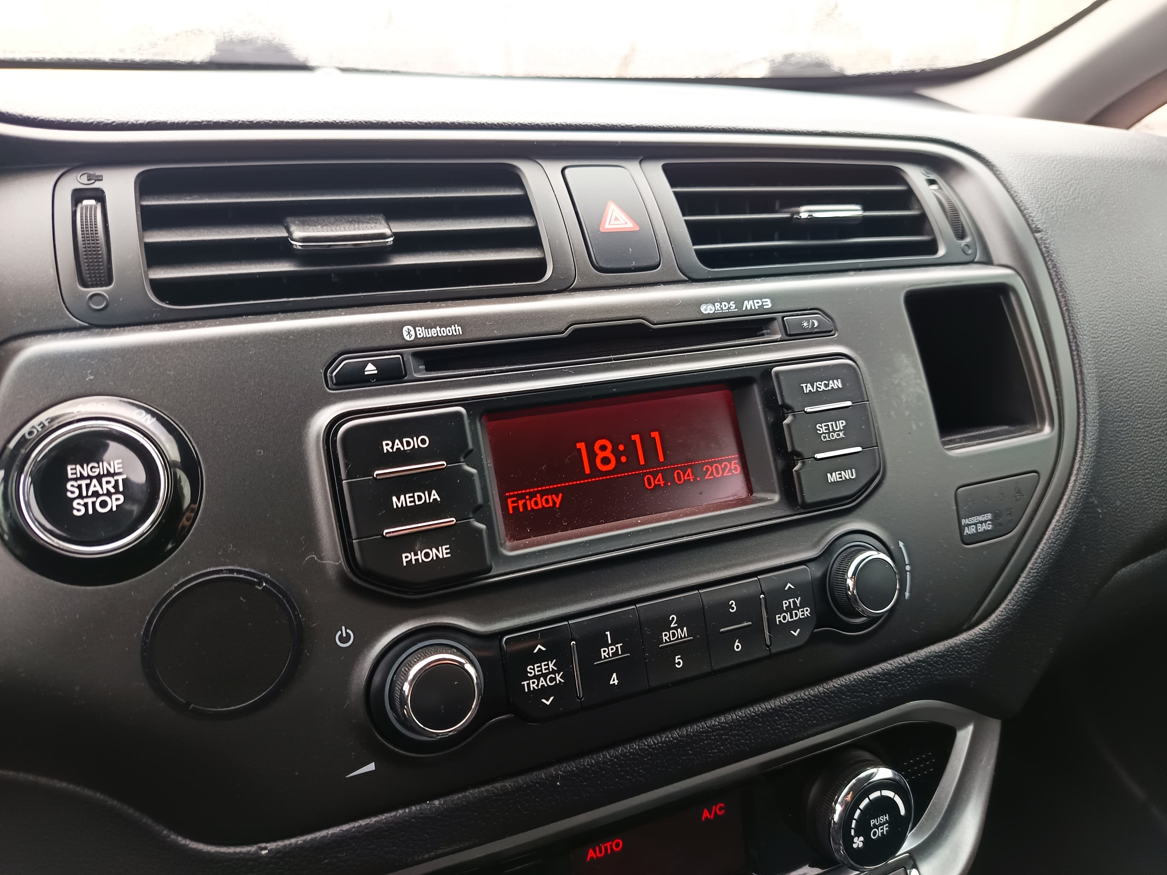 Kia Rio · Ano 2012 — imagem 32