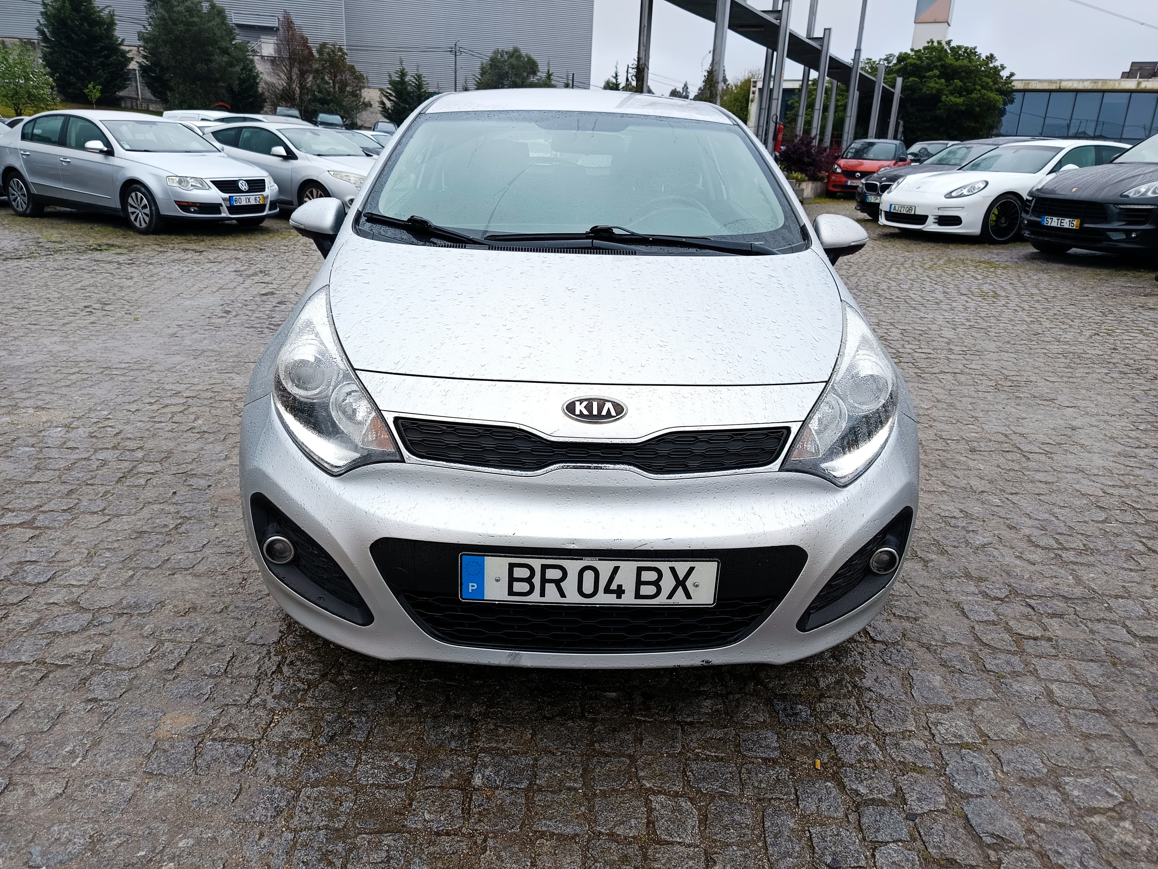 Kia Rio · Ano 2012 — imagem 3