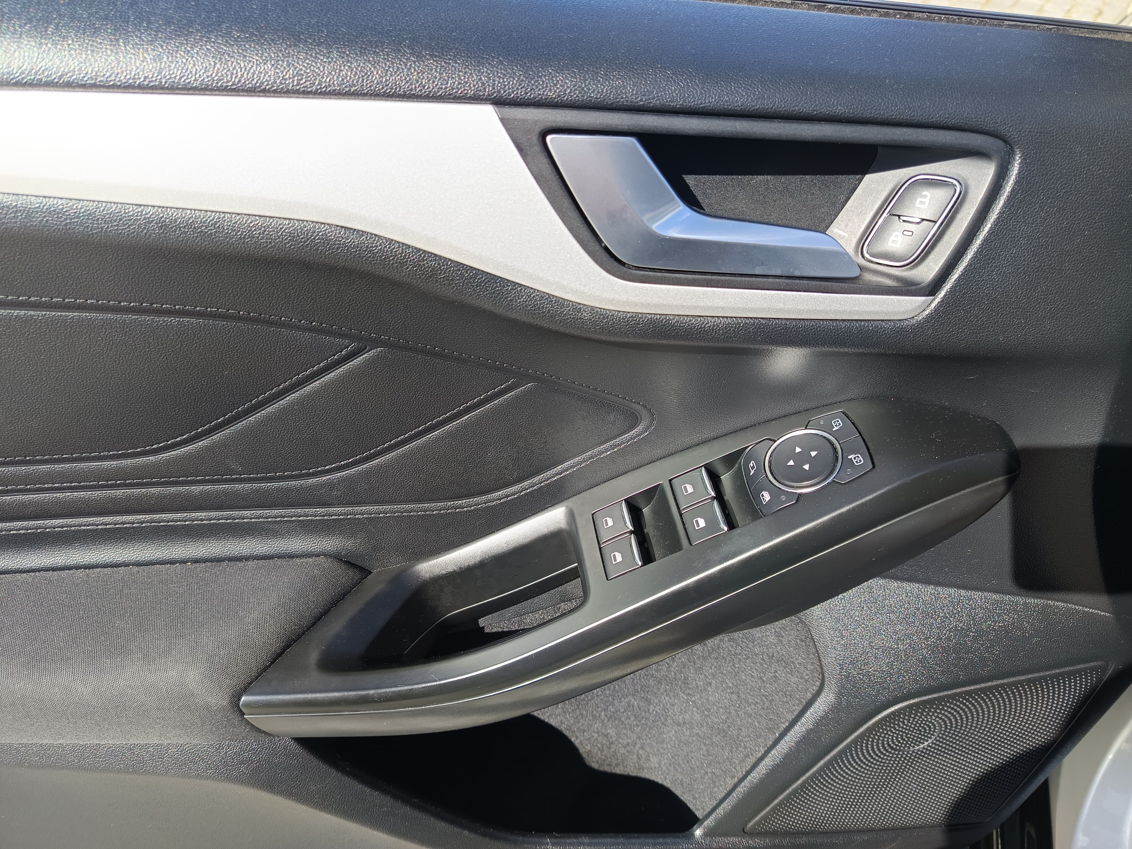 Ford Focus · Ano 2019 — image 31