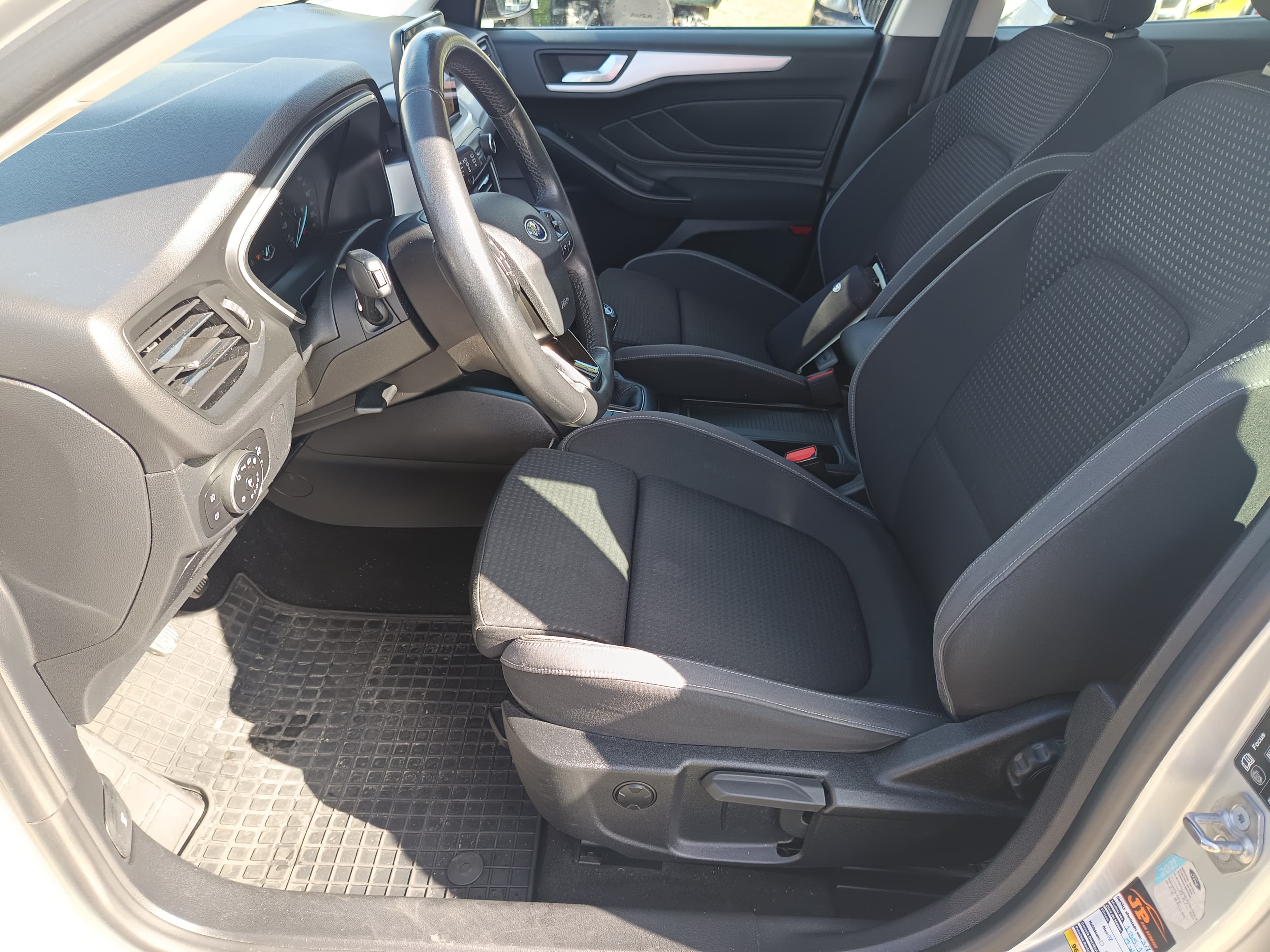 Ford Focus · Ano 2019 — image 32