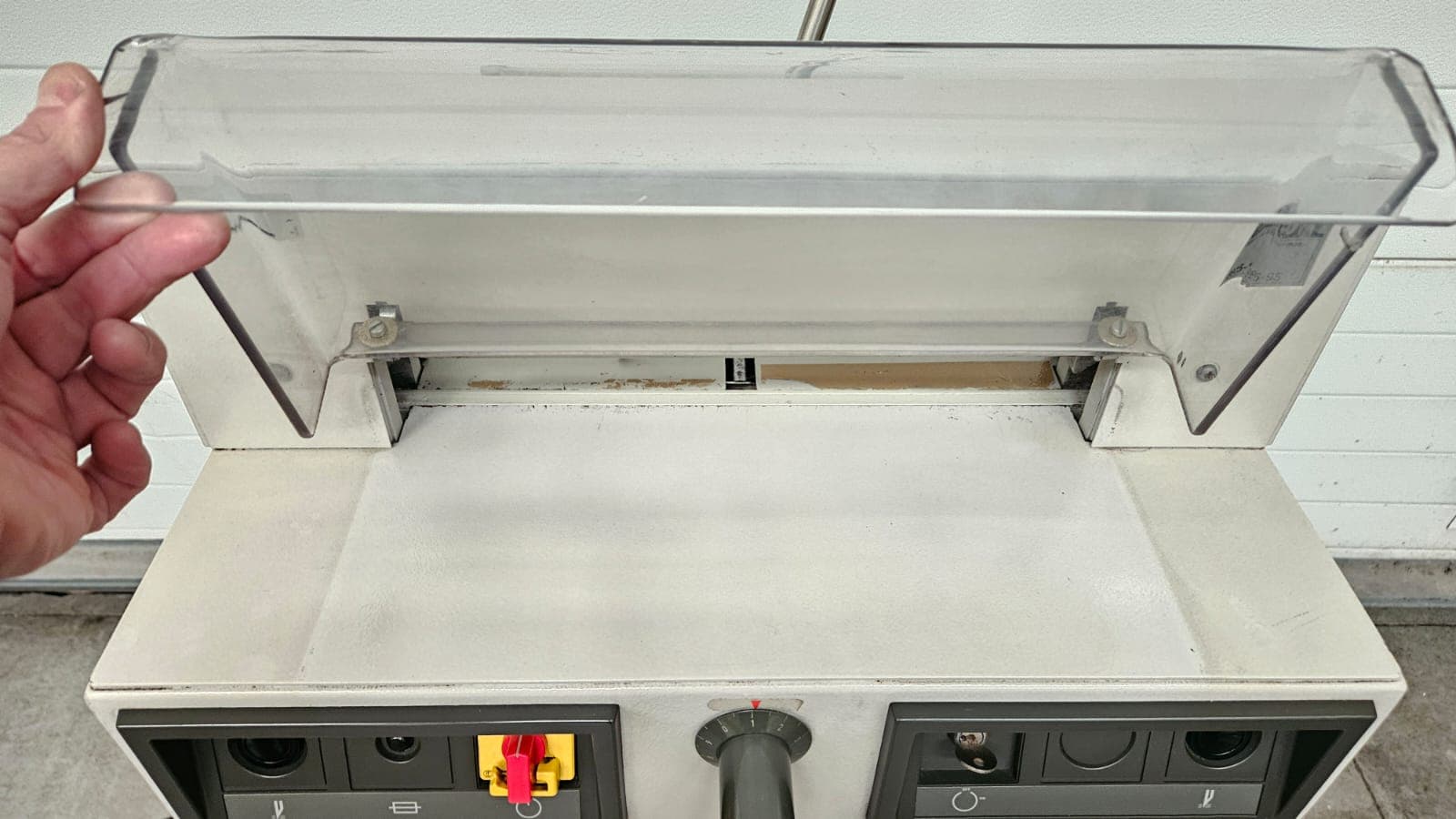 Guillotine — image 4