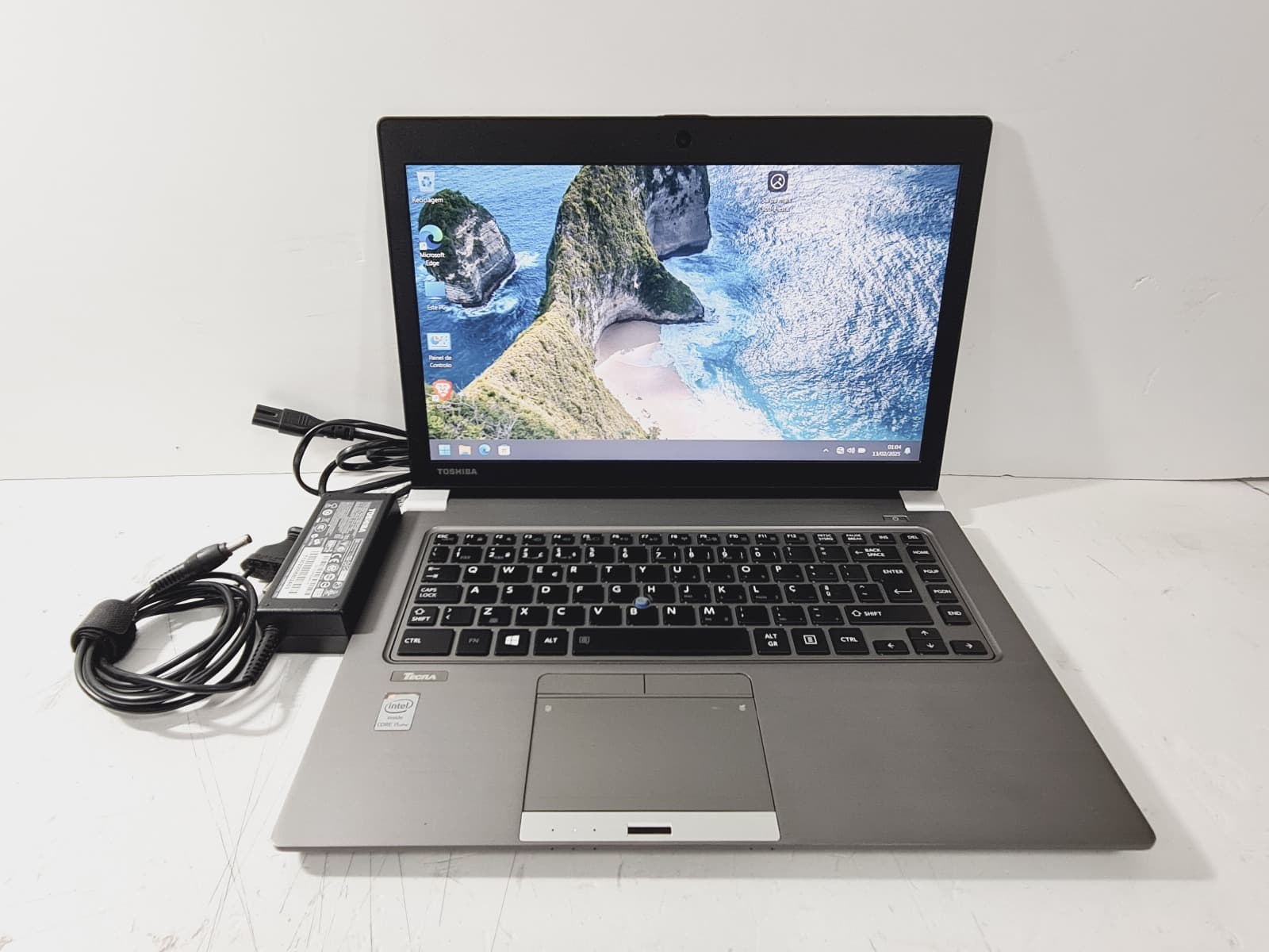 Portátil Toshiba — image 1