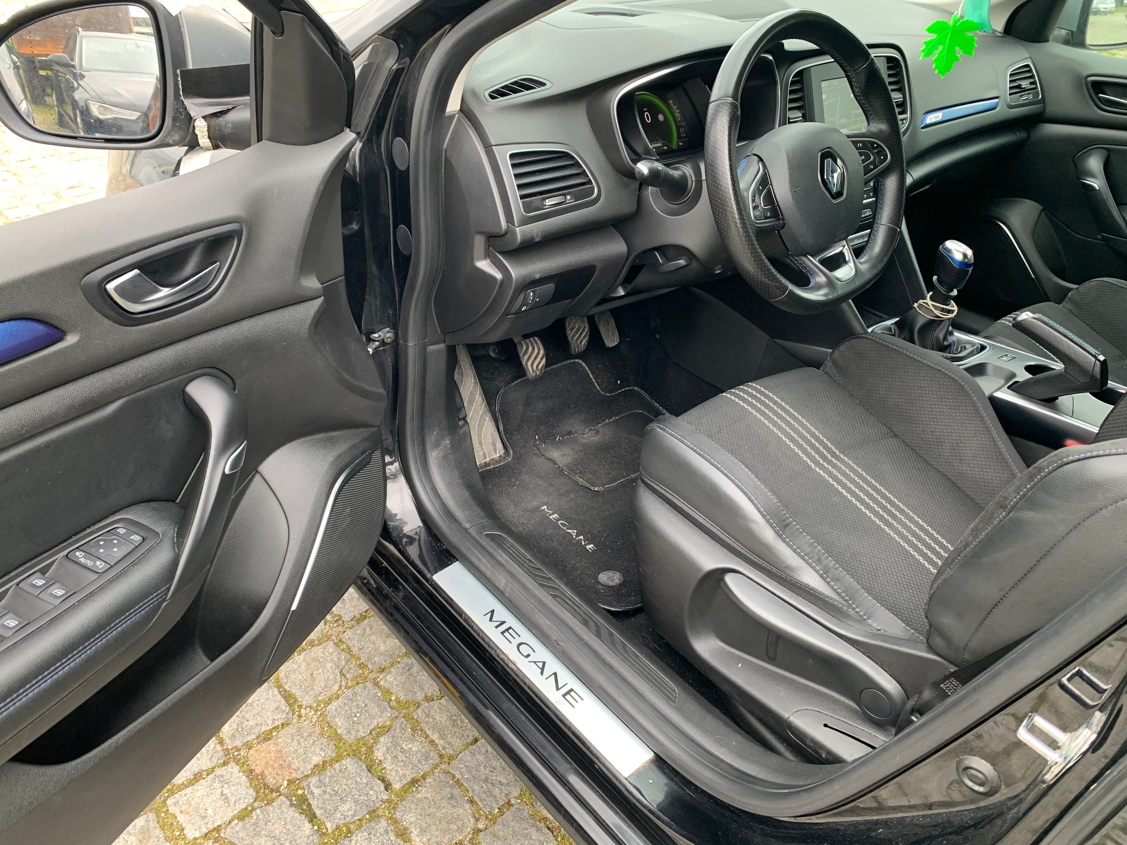 Renault Mégane · Année 2016 — image 40