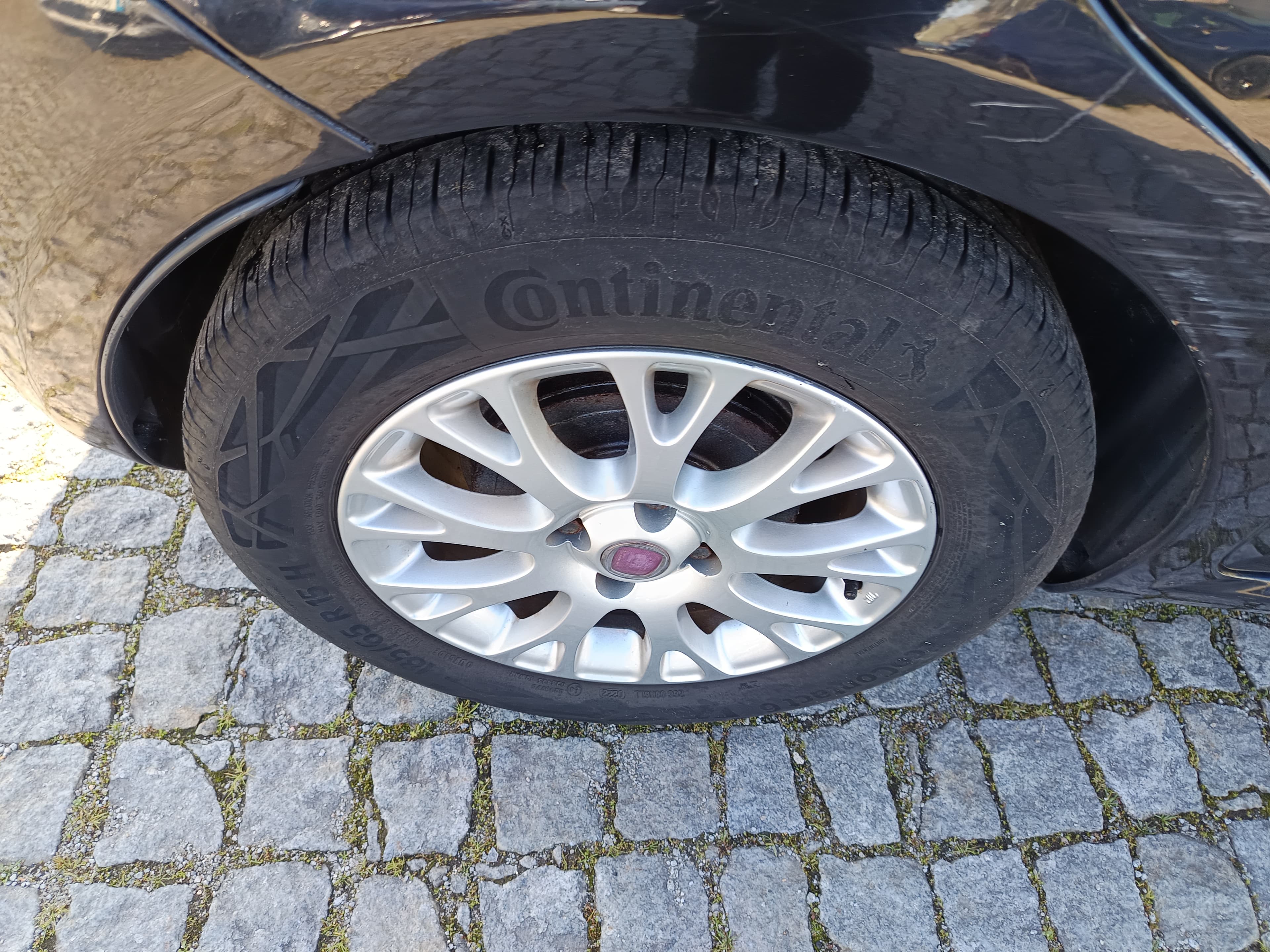 Fiat Punto · Ano 2010 — imagem 11