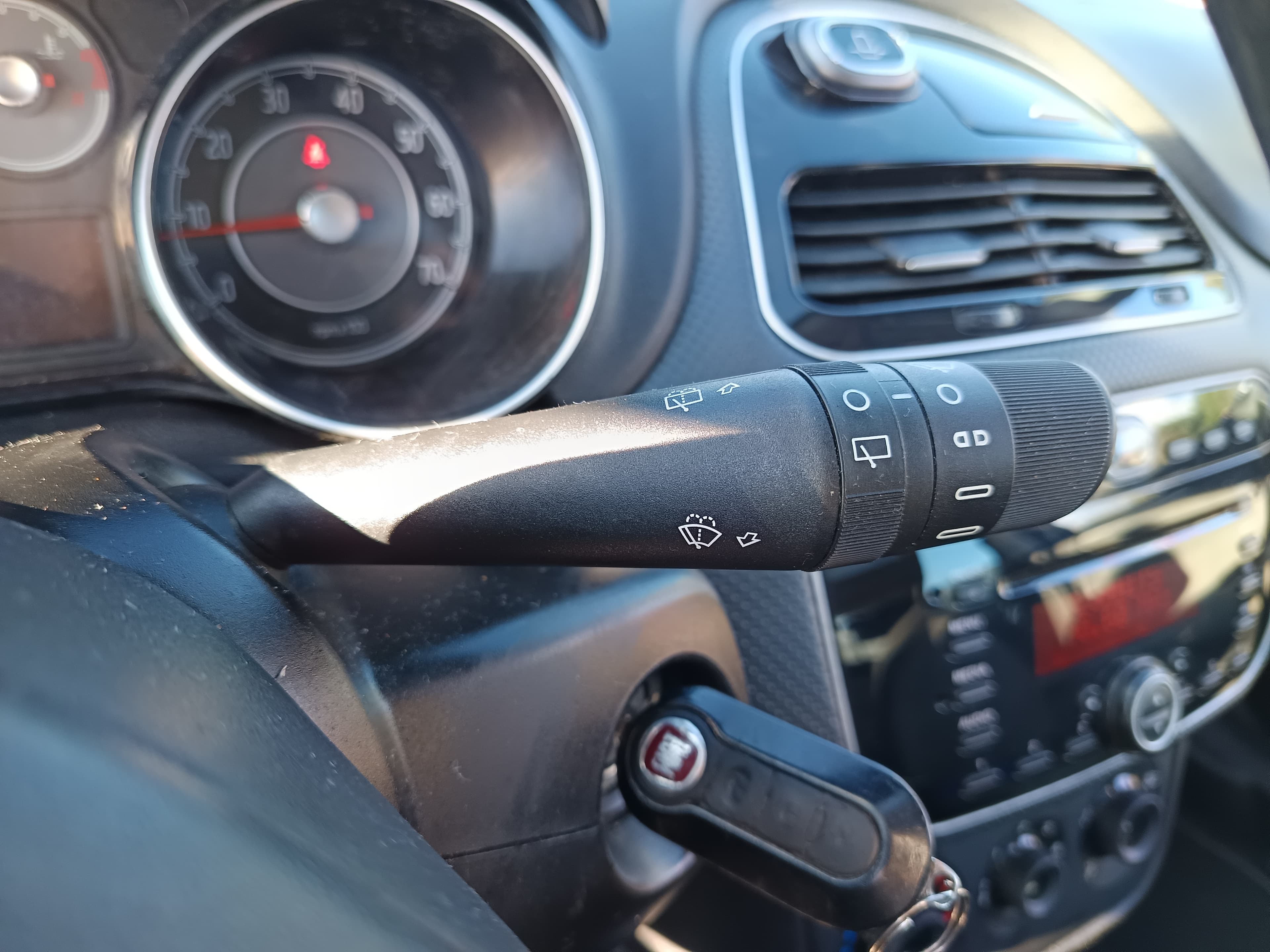 Fiat Punto · Ano 2010 — imagem 46