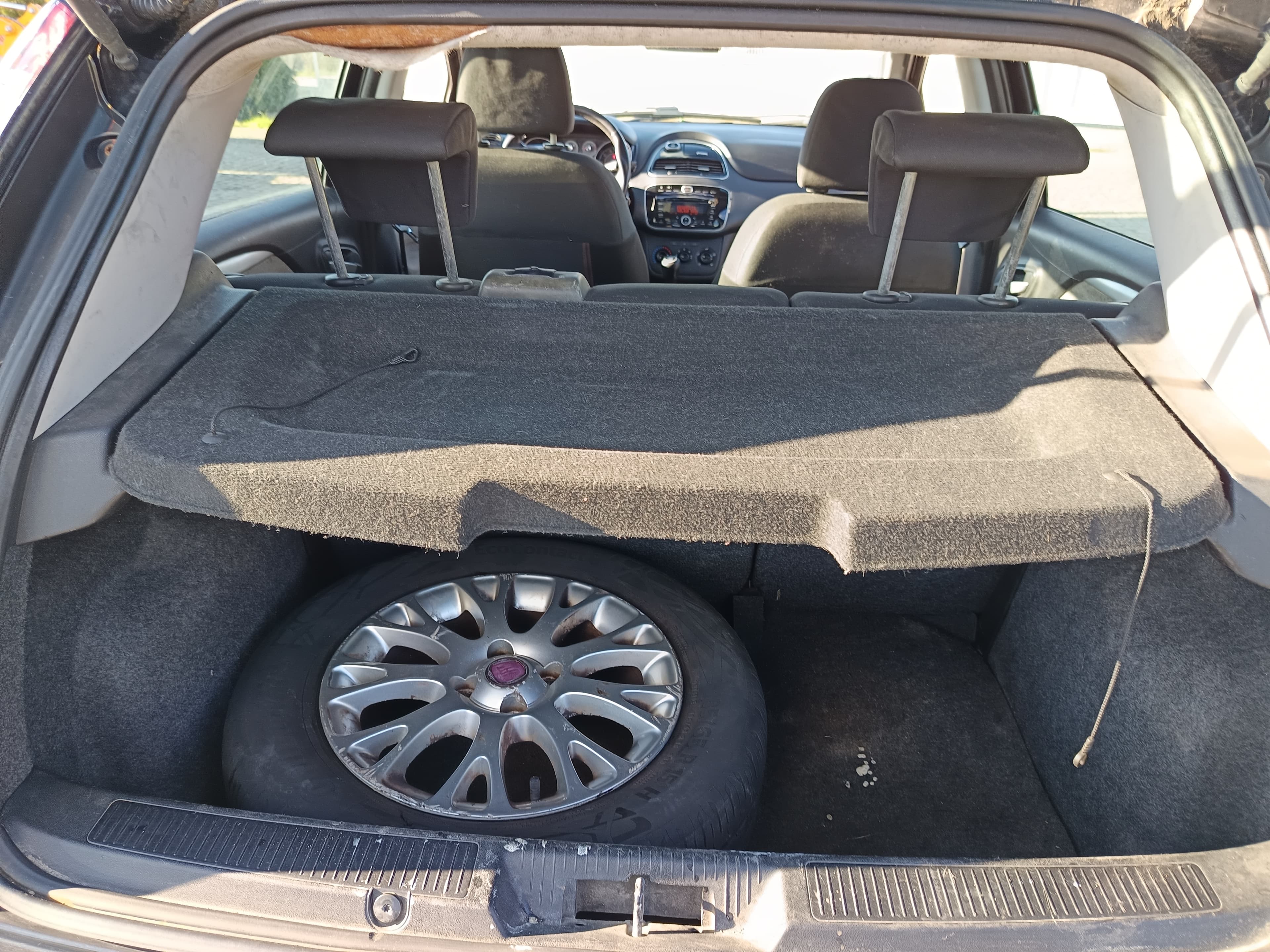 Fiat Punto · Ano 2010 — imagem 23