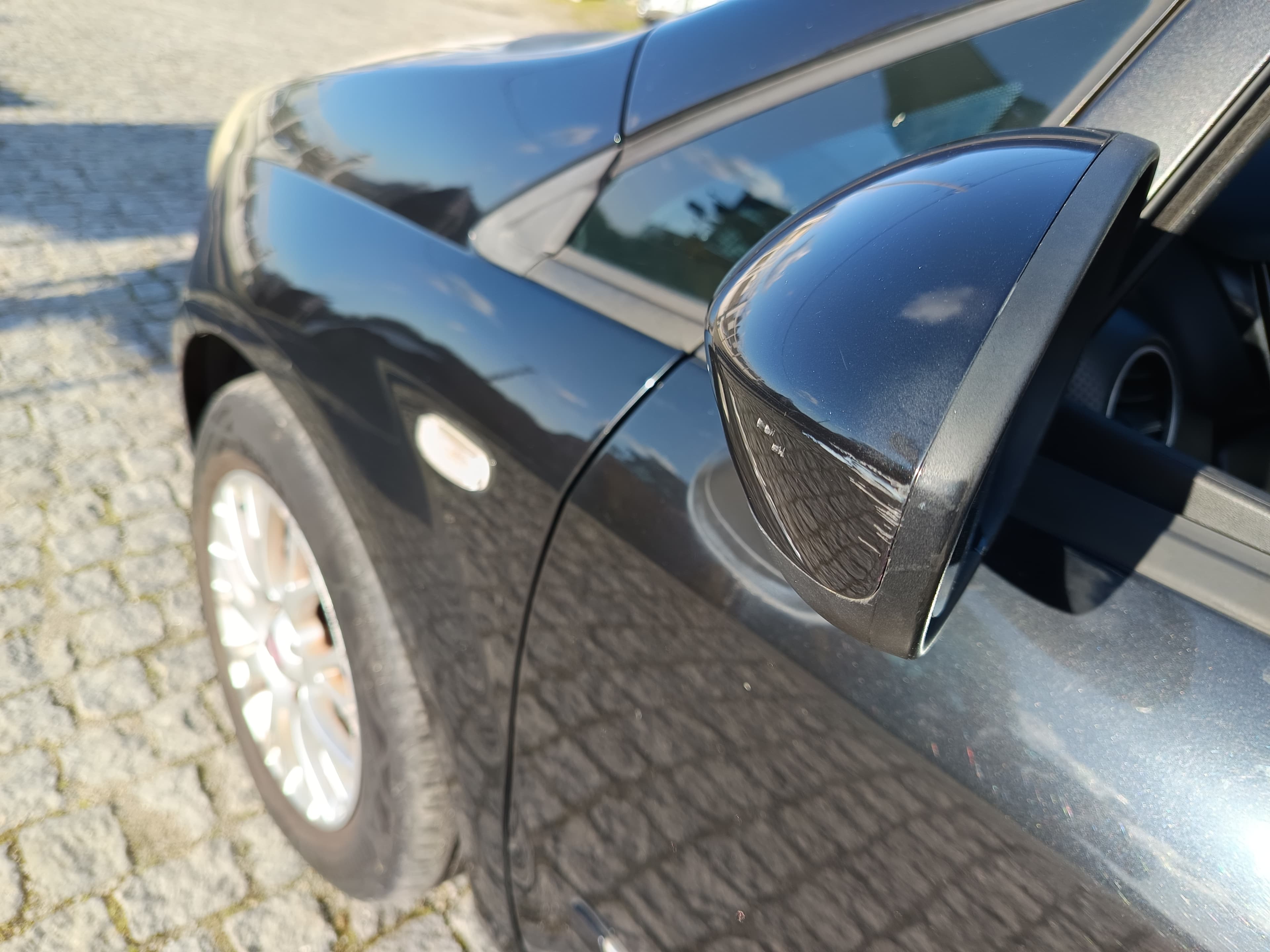 Fiat Punto · Ano 2010 — imagem 17