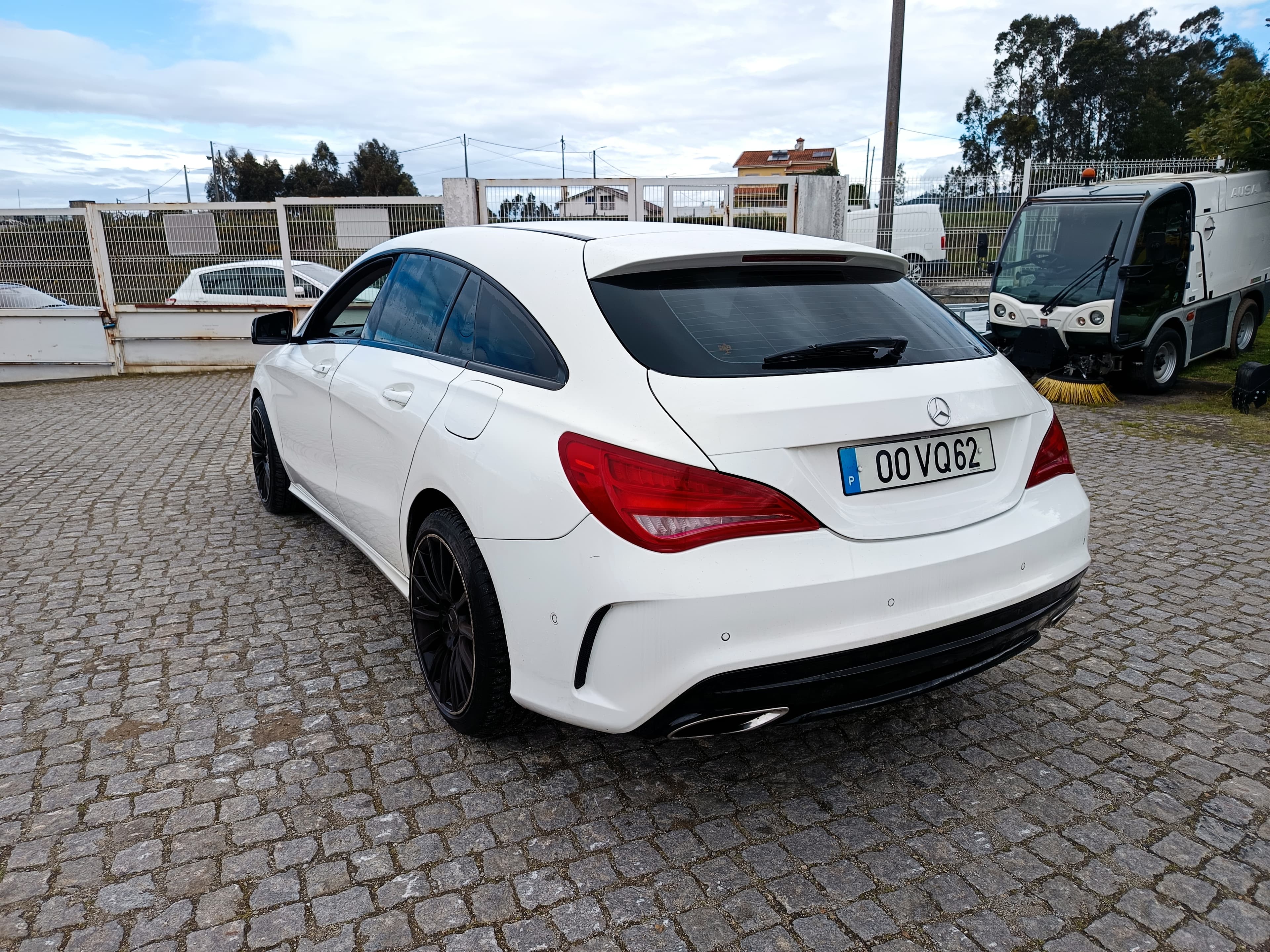 Mercedes-Benz CLA 200 · Ano 2015 — image 6