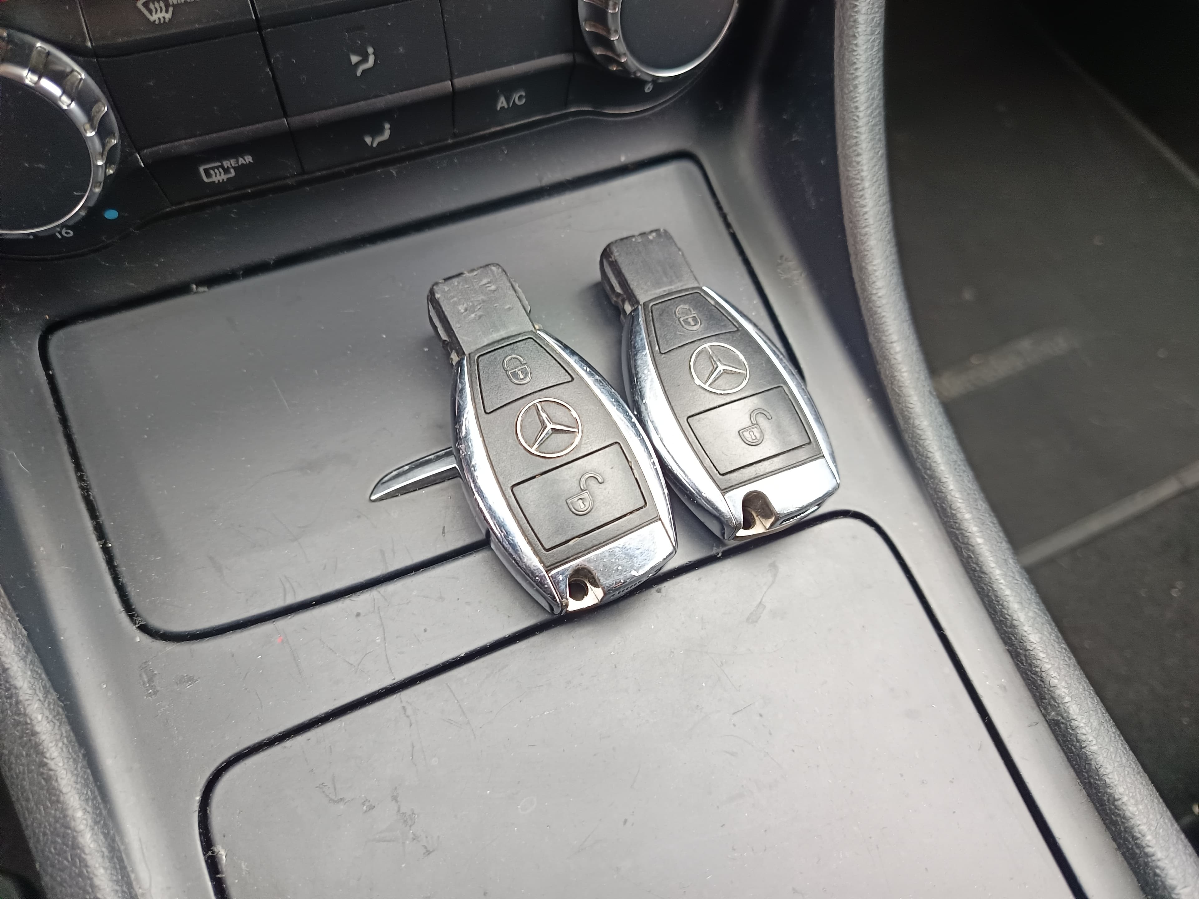 Mercedes-Benz CLA 200 · Ano 2015 — image 47